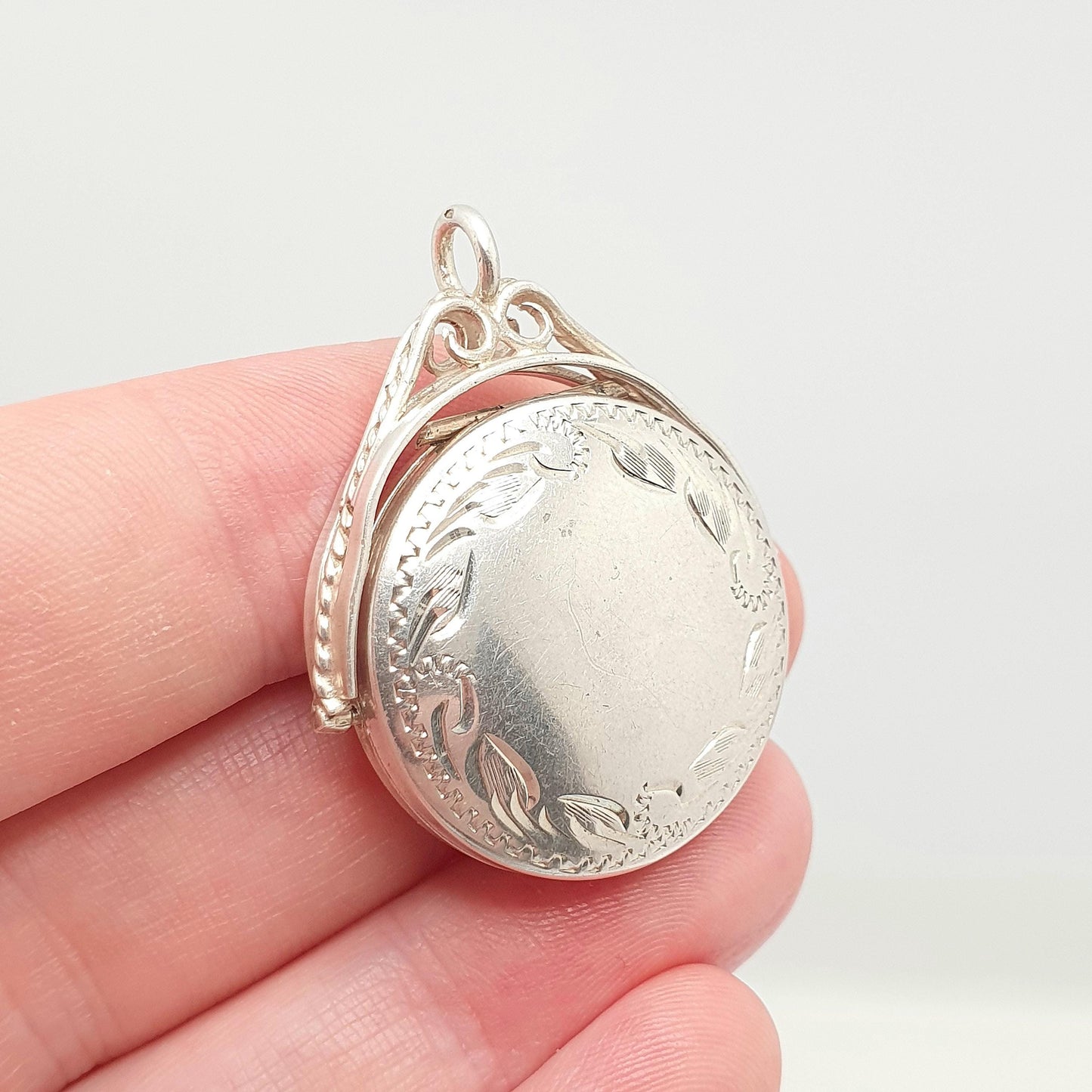 Vintage Sterling Silver Spinner Locket Pendant Fob Necklace Spinning Rotating Engraved Large Big Jewelry