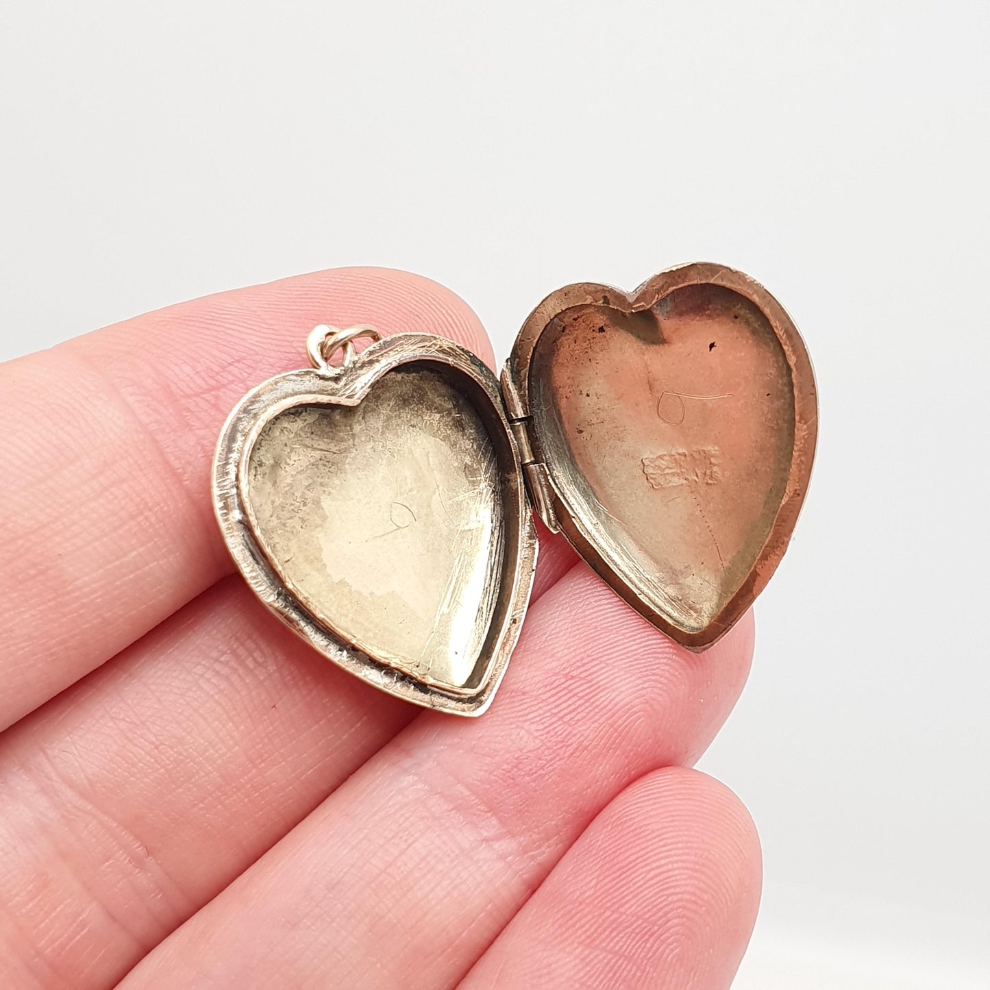 Antique 9ct Gold Heart Locket Back and Front Flower Engraved Solid 9k 375 Pendant Necklace Jewelry Womens Jewellery