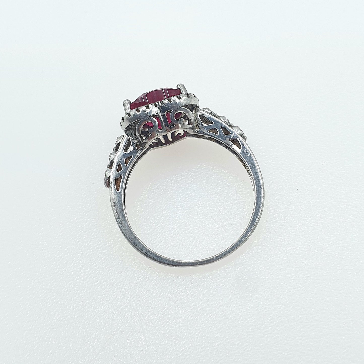 Vintage Sterling Silver Ruby Ring Heart Cut CZ Border Red Gemstone Modernist Retro Love Womens Jewelry Jewellery UK N.5 US 6.75