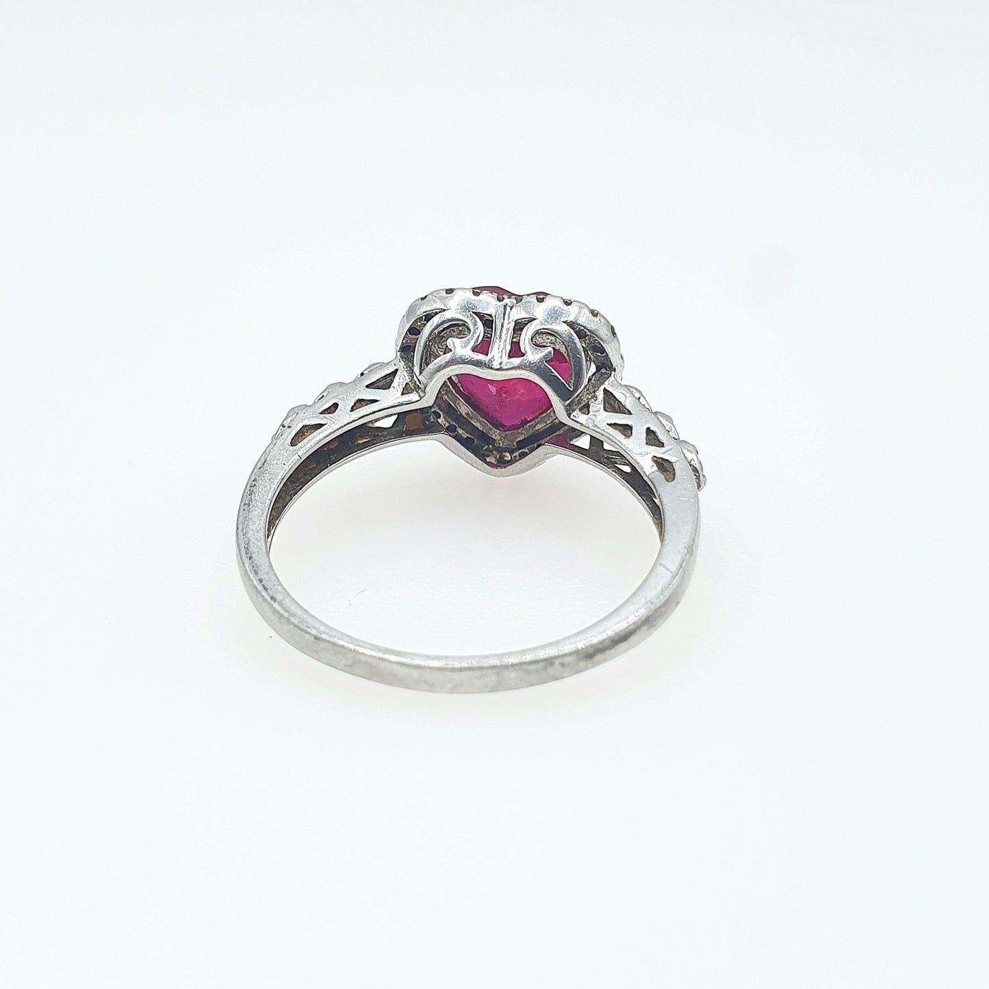 Vintage Sterling Silver Ruby Ring Heart Cut CZ Border Red Gemstone Modernist Retro Love Womens Jewelry Jewellery UK N.5 US 6.75