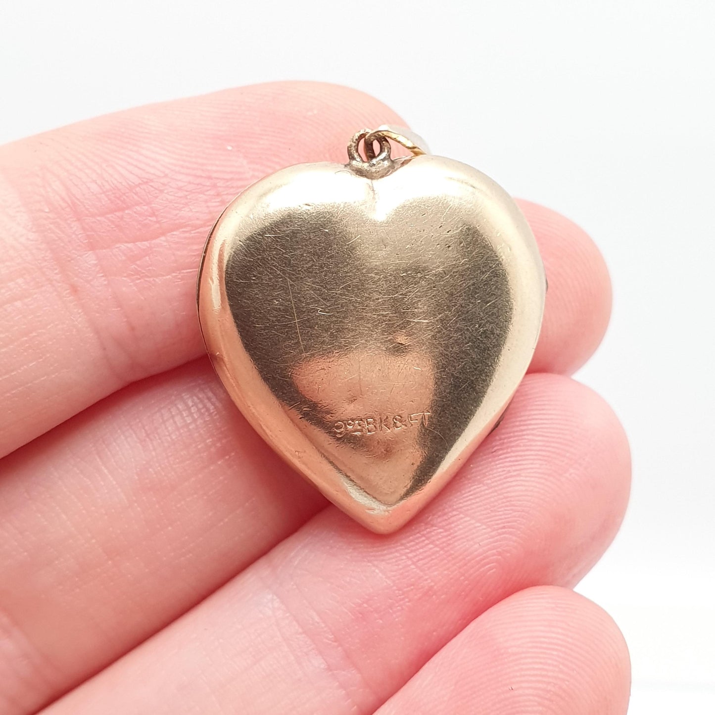 Antique 9ct Gold Heart Locket Cute Engraved Solid 9k 375 Pendant Love Gift Back & Front Necklace Jewelry Womens Jewellery