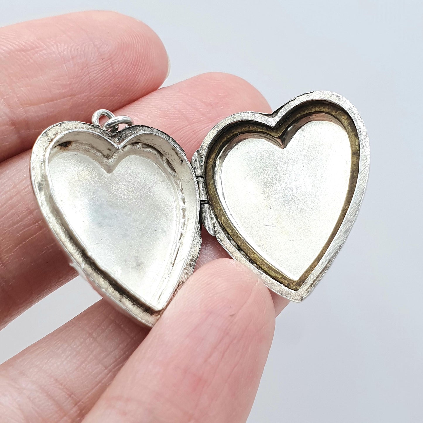 Antique Solid Silver Heart Locket Engraved Front Embossed Border Photo Pendant Necklace Vintage Womens Jewelry Jewellery