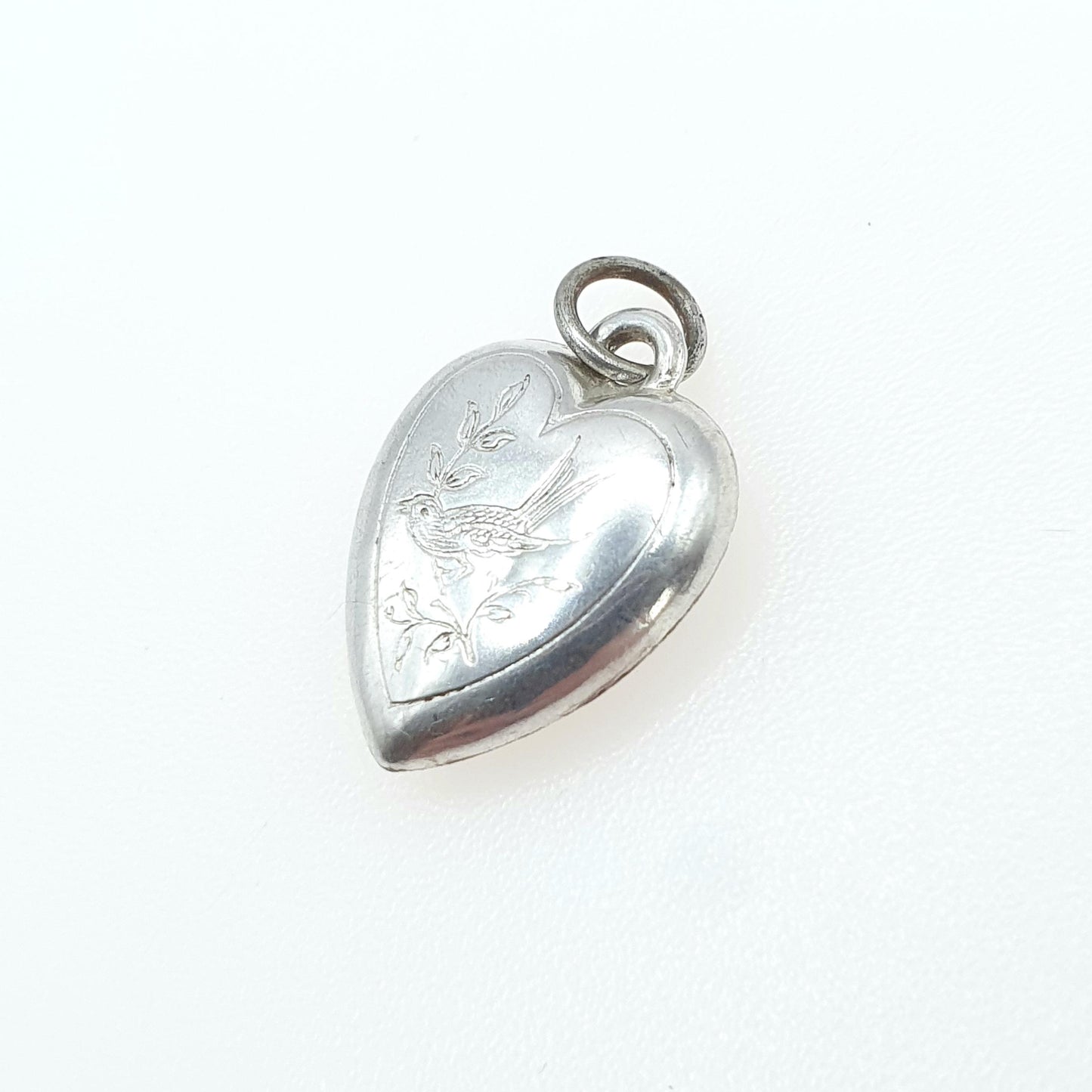Antique Solid Silver Bird Heart Pendant Charm Small Animal Birds Love Songbird Unisex Vintage Womens Necklace Jewellery Jewelry