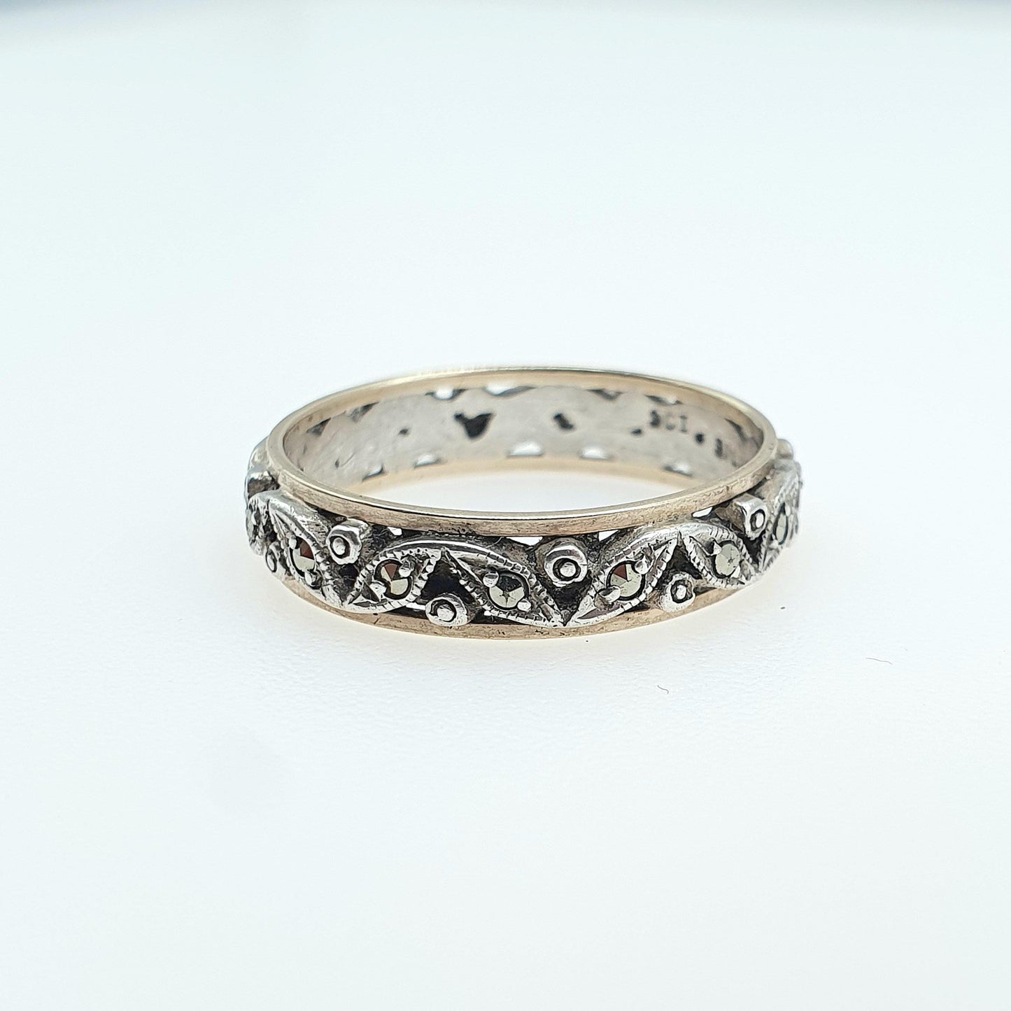 Antique 9ct Gold & Solid Silver Marcasite Eternity Ring Art Deco Leaf Style Pattern Gift Love Womens Mens Jewellery Jewelry UK Q US 8
