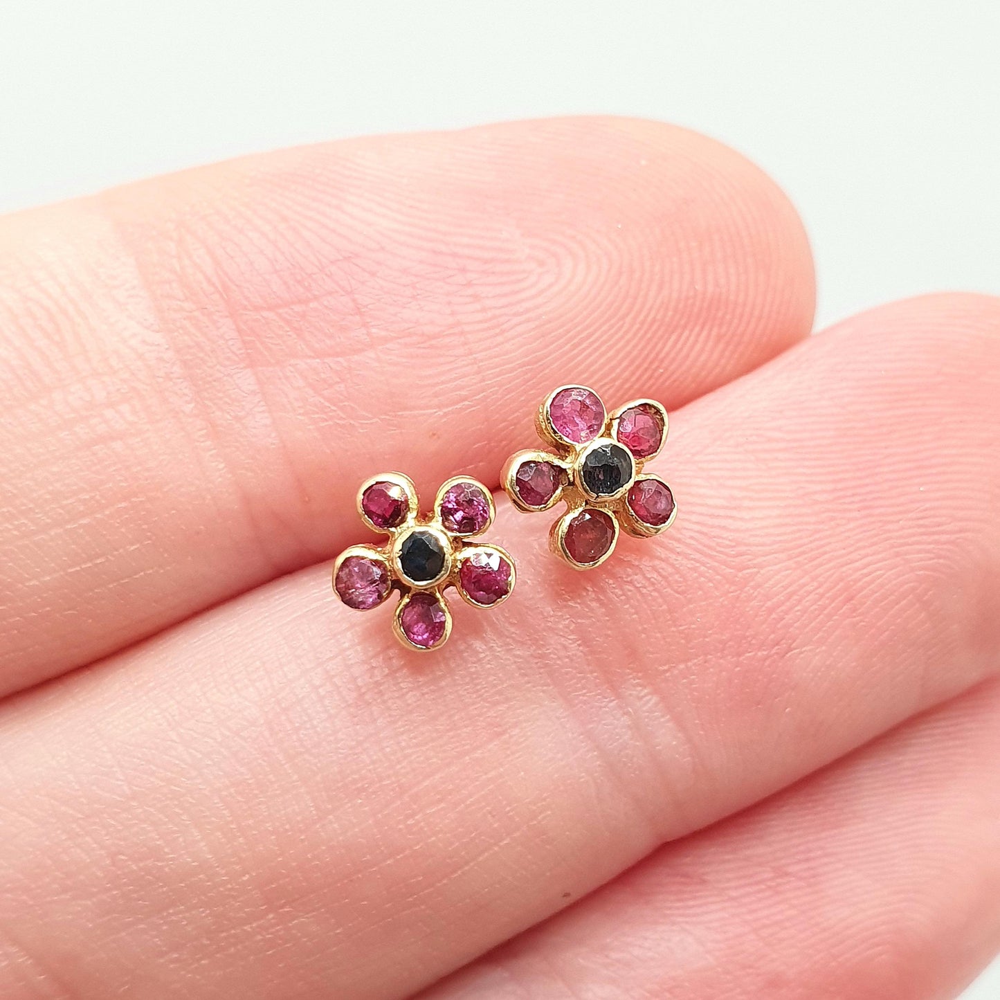 Vintage 18ct Gold Ruby & Sapphire Earrings Stud Cluster Flower Solid 18k 18kt Natural Gemstones Cute Small Jewelry Jewellery