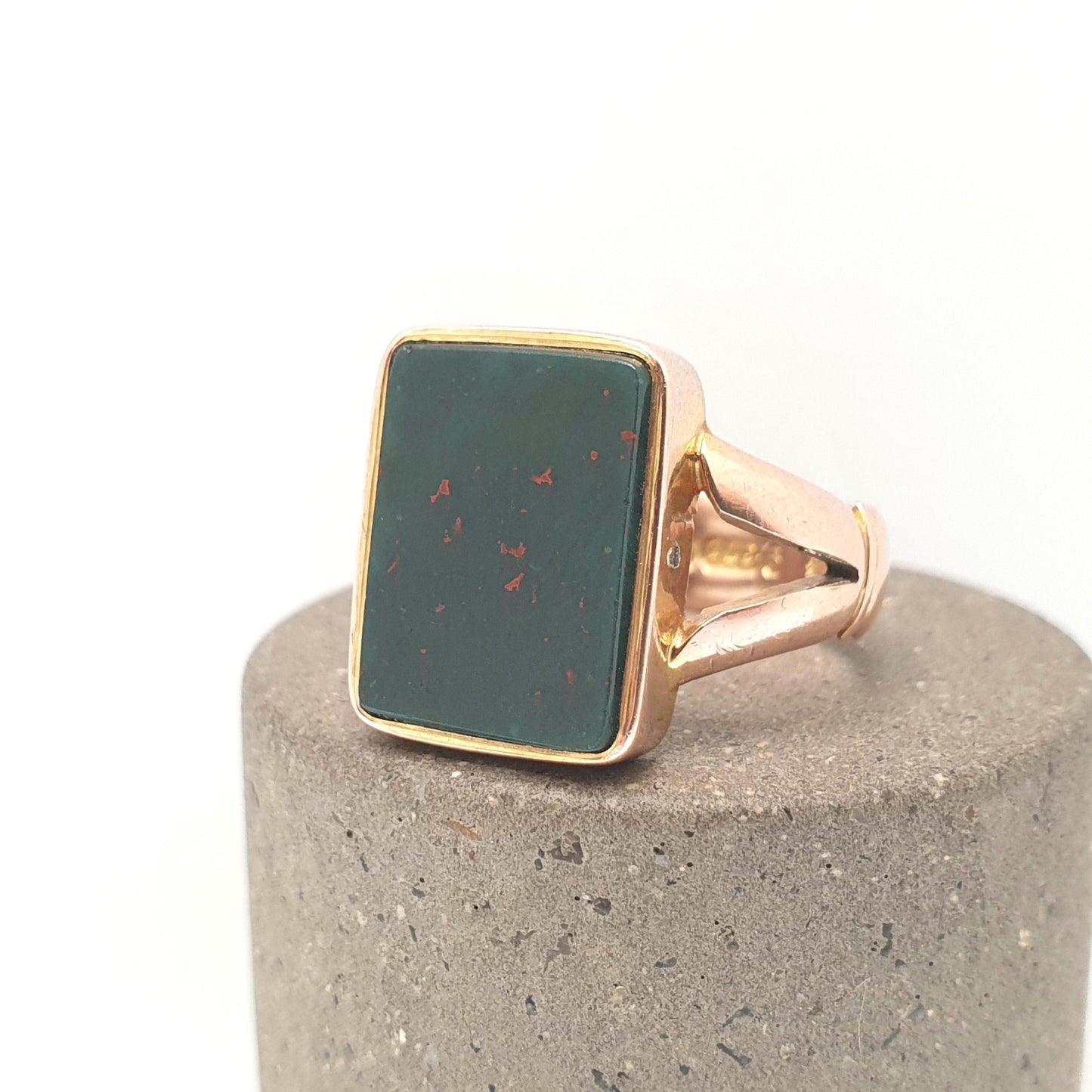 Antique 9ct Rose Gold Bloodstone Signet Ring Large Big Rectangular Cut 1915 Hallmarked Solid 9k 9kt Gemstone Vintage Mens U 1/2 10 1/4