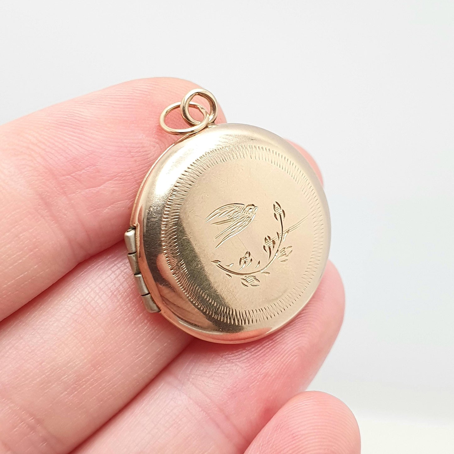Antique 9ct Gold Bird Locket Solid 9k Back and Front Large Round Pendant Swallow Necklace Jewelry Jewellery