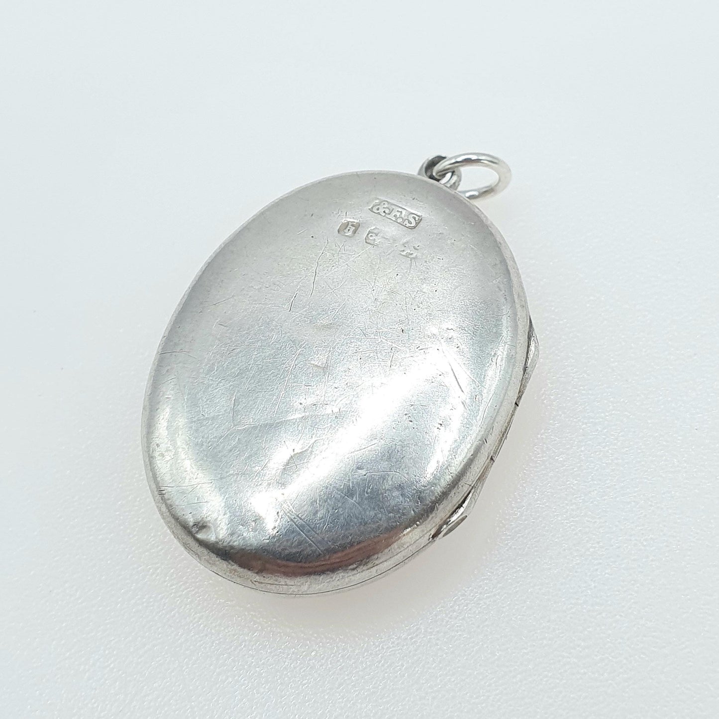 Antique Victorian Sterling Silver Locket Geometric Zig Zag Pattern 1882 Hallmark Oval Photo Picture Vintage Womens Jewelry Jewellery