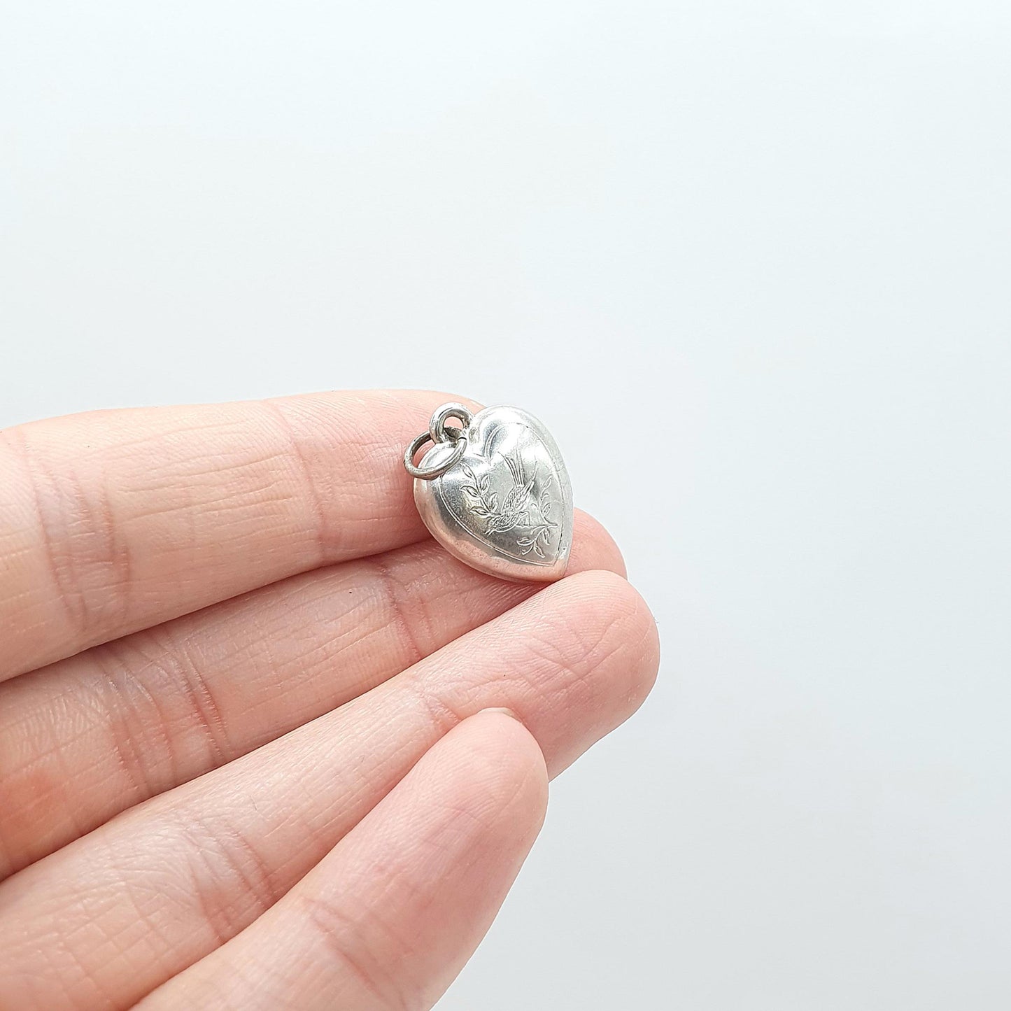 Antique Solid Silver Bird Heart Pendant Charm Small Animal Birds Love Songbird Unisex Vintage Womens Necklace Jewellery Jewelry