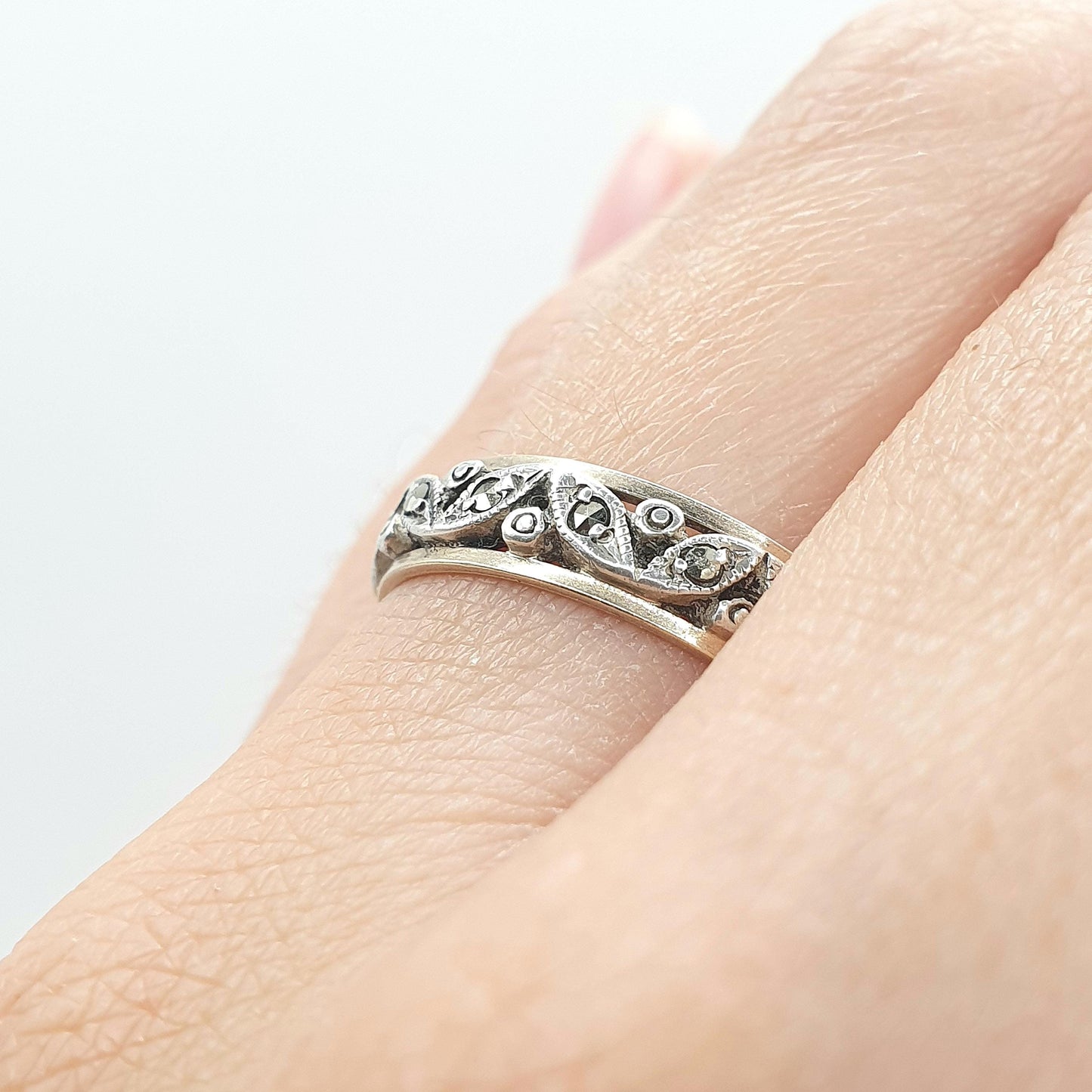 Antique 9ct Gold & Solid Silver Marcasite Eternity Ring Art Deco Leaf Style Pattern Gift Love Womens Mens Jewellery Jewelry UK Q US 8