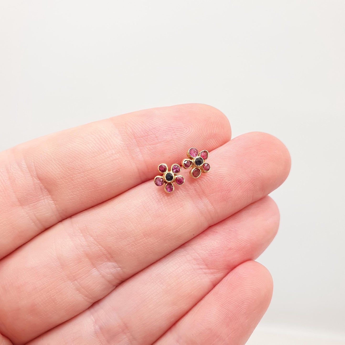 Vintage 18ct Gold Ruby & Sapphire Earrings Stud Cluster Flower Solid 18k 18kt Natural Gemstones Cute Small Jewelry Jewellery
