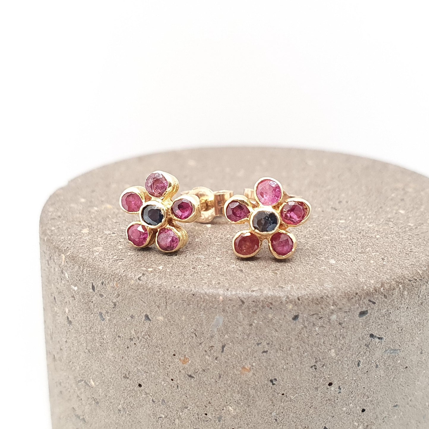 Vintage 18ct Gold Ruby & Sapphire Earrings Stud Cluster Flower Solid 18k 18kt Natural Gemstones Cute Small Jewelry Jewellery
