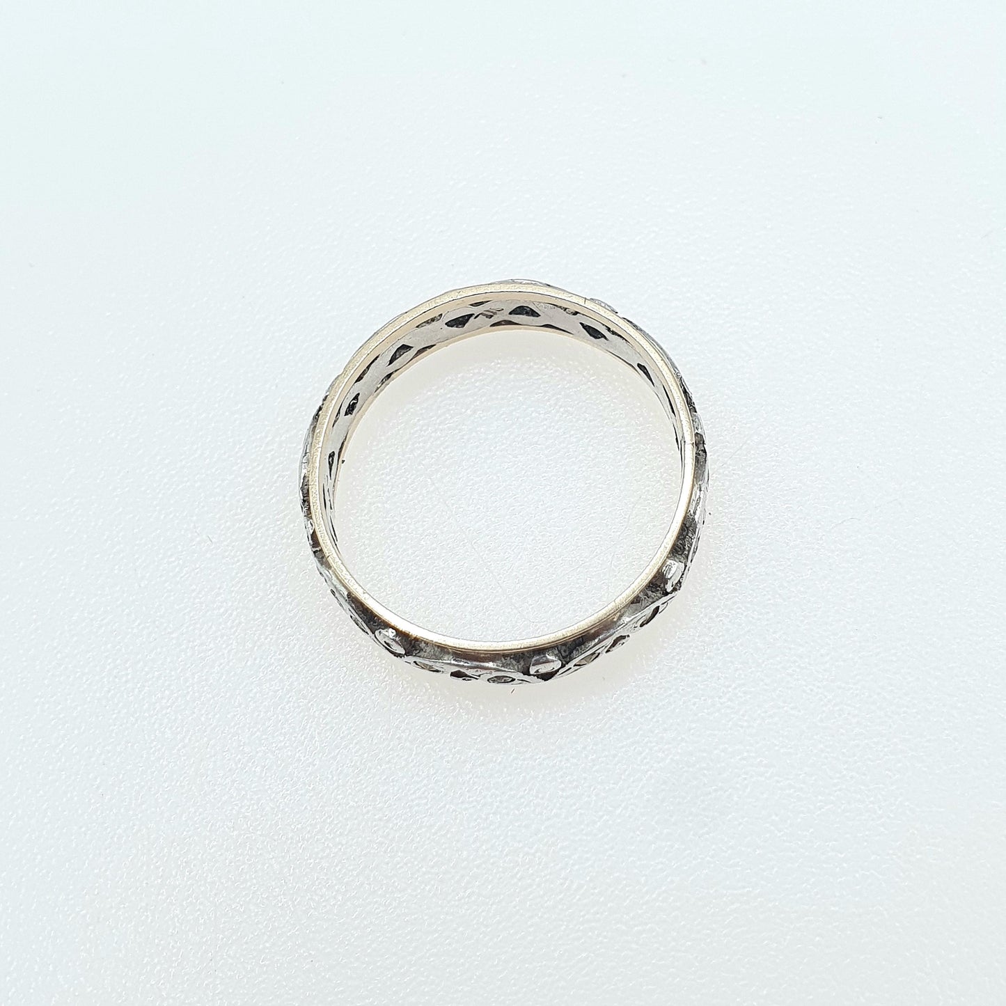 Antique 9ct Gold & Silver Eternity Ring Marcasite Leaf Style Pierced Pattern Art Deco Gift Love Womens Mens Jewellery Jewelry UK N.5 US 7