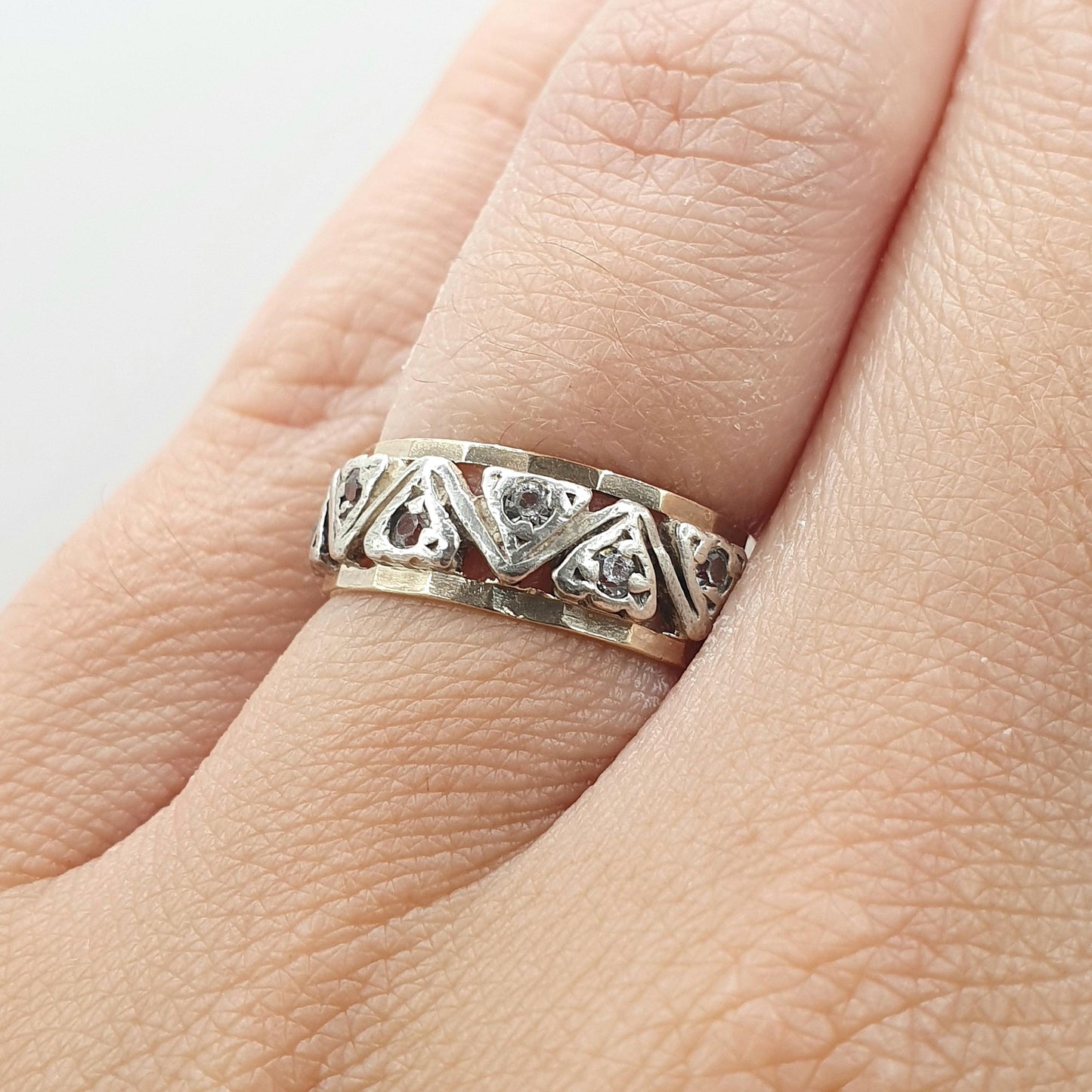 Antique 9ct Gold & Silver Eternity Ring White Spinel Triangle Pattern Art Deco Womens Jewelry Jewellery UK J US 4.75