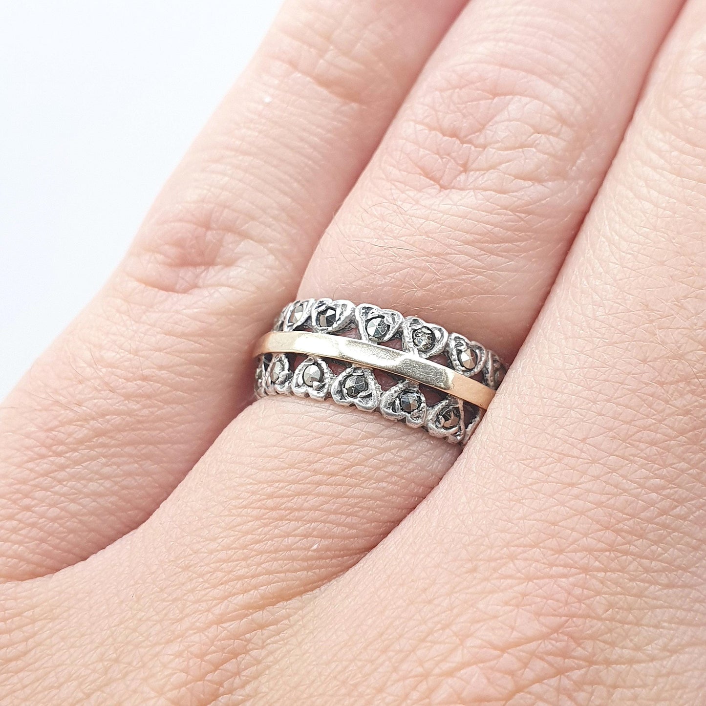 Antique 9ct Gold & Silver Eternity Ring Marcasite Heart Pattern Solid 9k 9kt Art Deco Womens Jewellery Jewelry UK K US 5.25