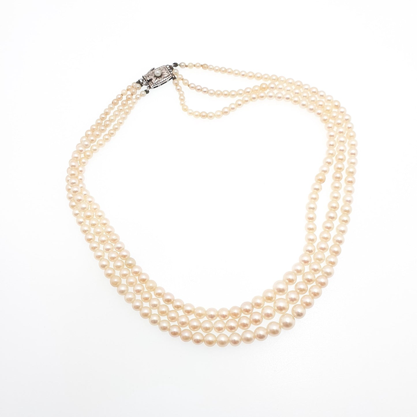Vintage MIKIMOTO Pearl Necklace Triple Strand Sterling Silver Clasp Cultured Akoya Japanese Choker 36.5cm 14.3" 35.48g Womens