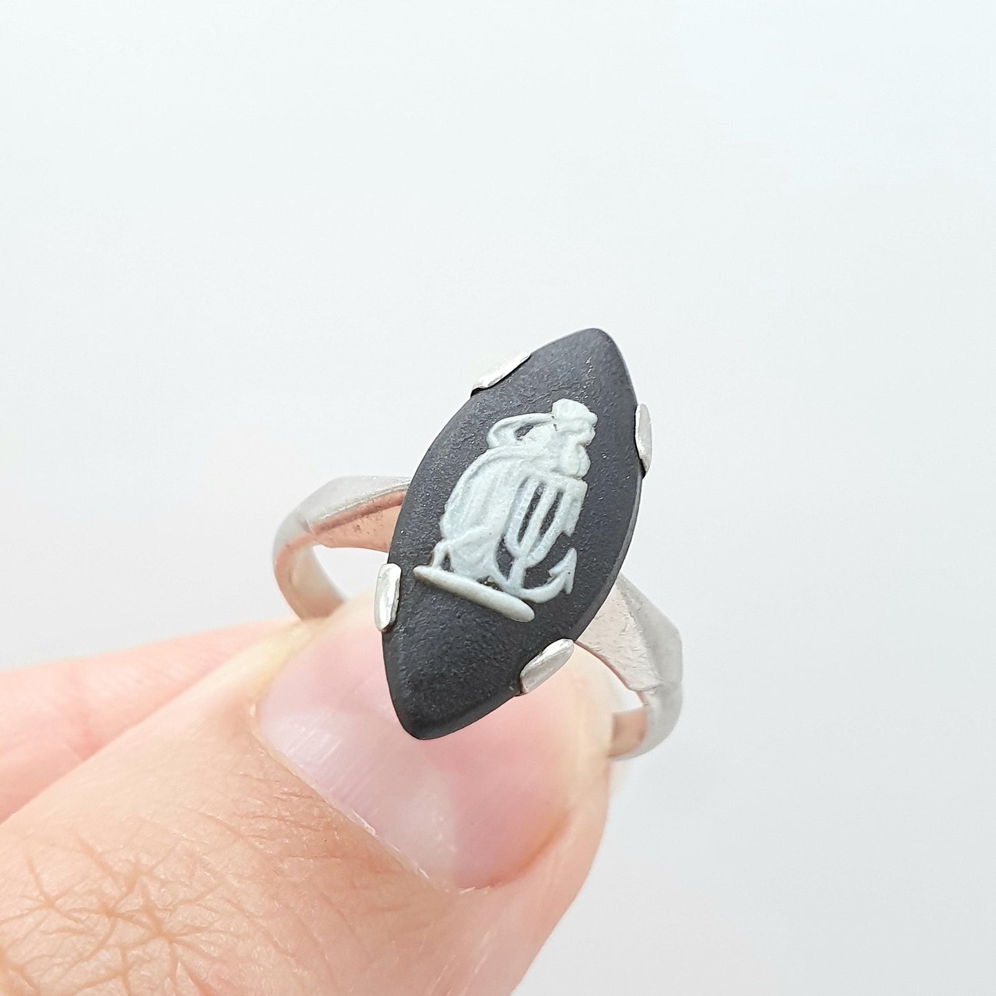 Vintage Sterling Silver Black Wedgwood Ring Jasperware Signet Women Solid 925 Retro Jewellery Jewelry UK L US 5.75