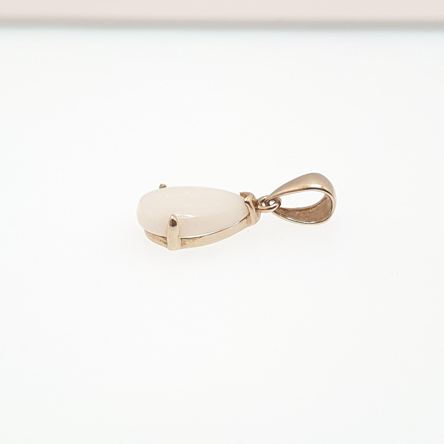 Vintage 9k 9ct Gold Opal Pendant Solid 375 9kt Necklace Pear Cut White Gemstone Womens Jewelry Jewellery