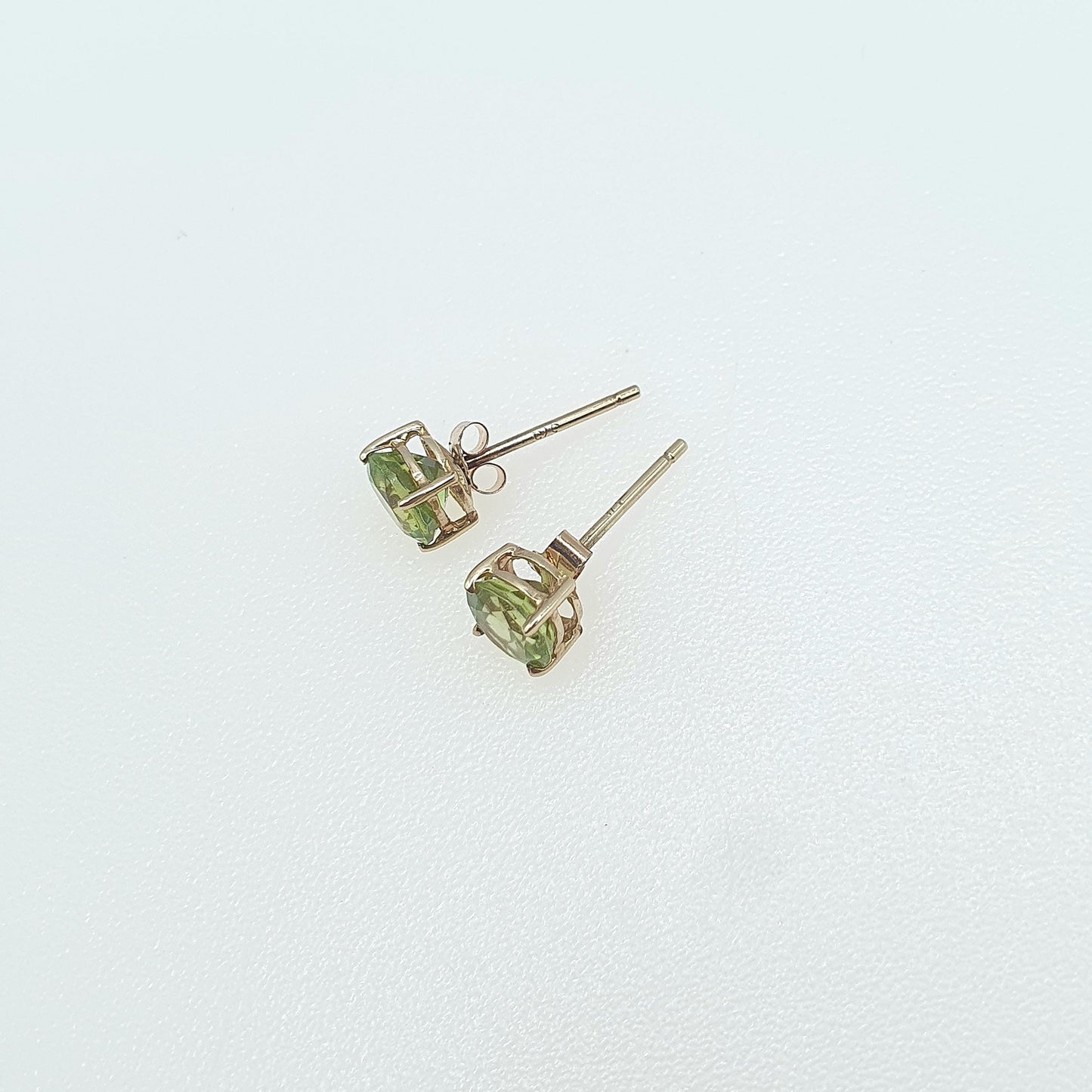 Vintage 9ct Gold Peridot Stud Earrings Olivine Gemstone Green Solid 9k 9kt Round Cut August Birthstone Womens Jewelry Jewellery Mens