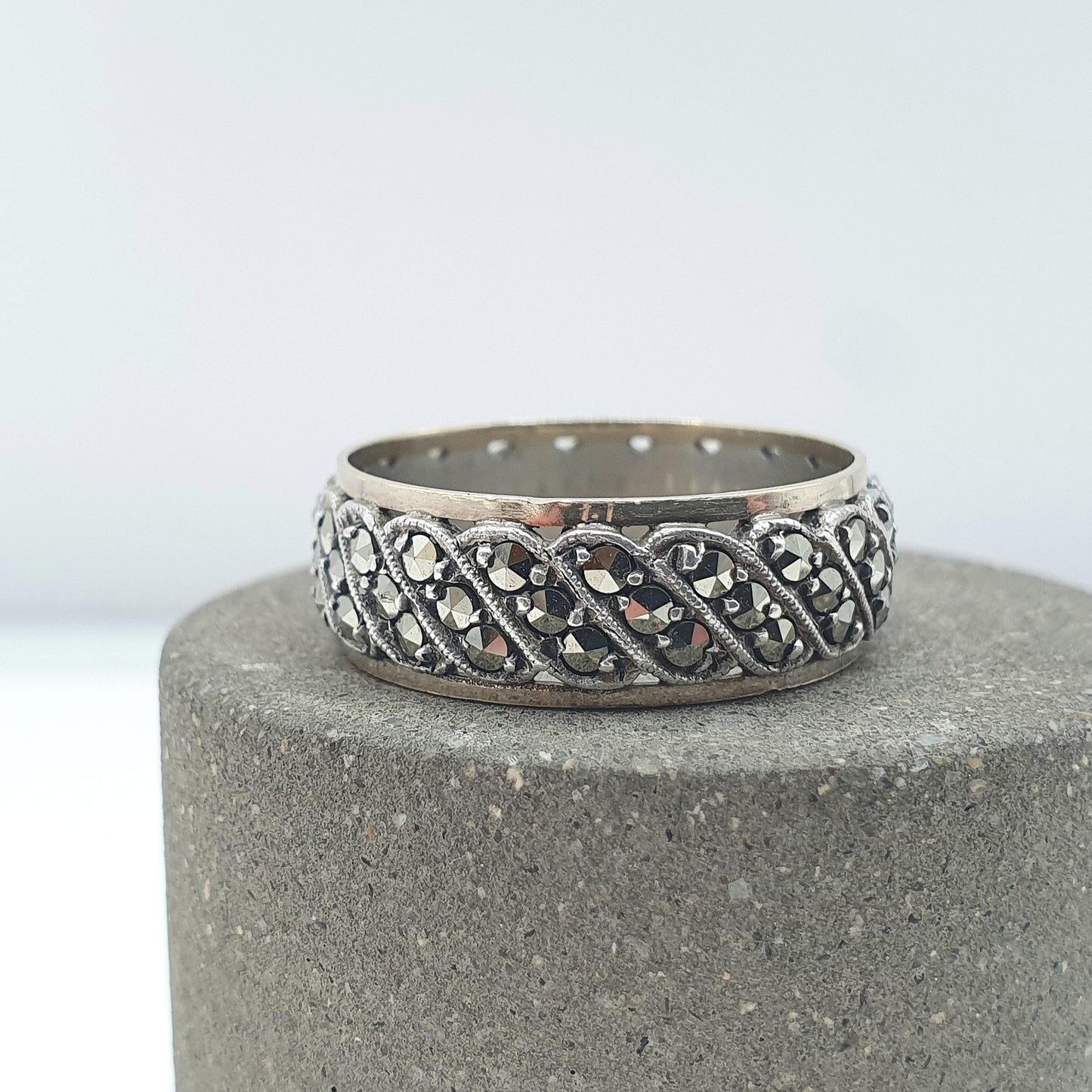 Antique 9ct Gold & Silver Eternity Ring Marcasite Triple Wave Art Deco Gift Love Womens Mens Jewellery Jewelry UK R  US 8.5