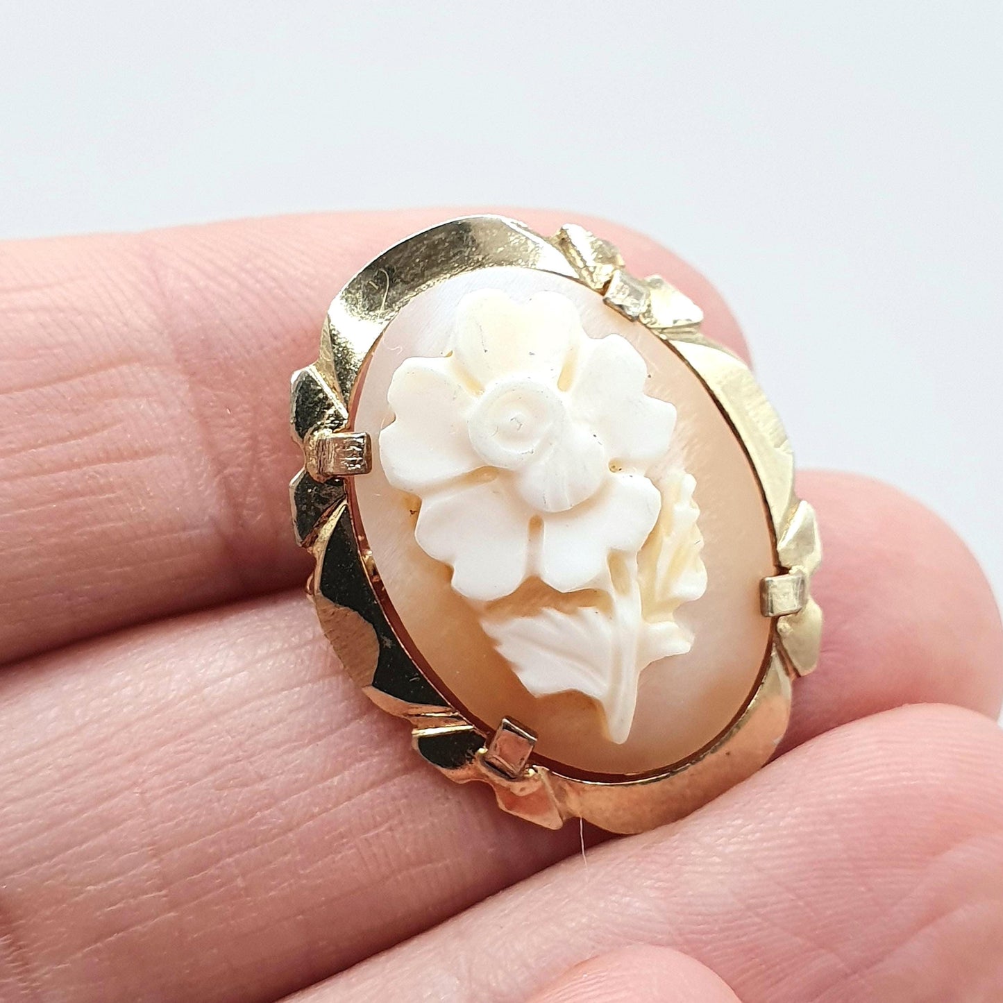 Vintage Sterling Silver Gold Vermeil Flower Cameo Pendant Brooch Hand Carved Shell Floral Jewelry Jewellery Womens Mens Unisex