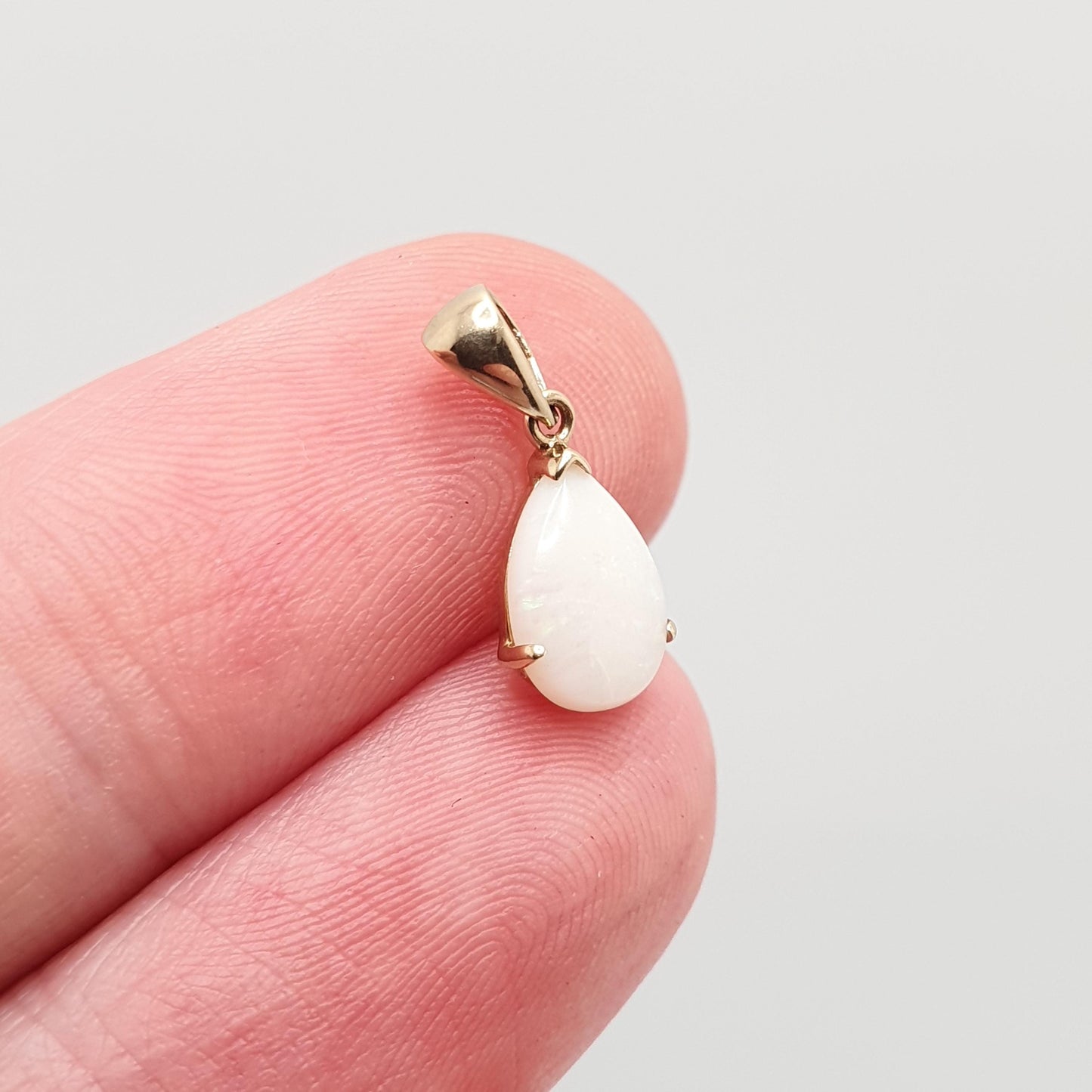 Vintage 9k 9ct Gold Opal Pendant Solid 375 9kt Necklace Pear Cut White Gemstone Womens Jewelry Jewellery