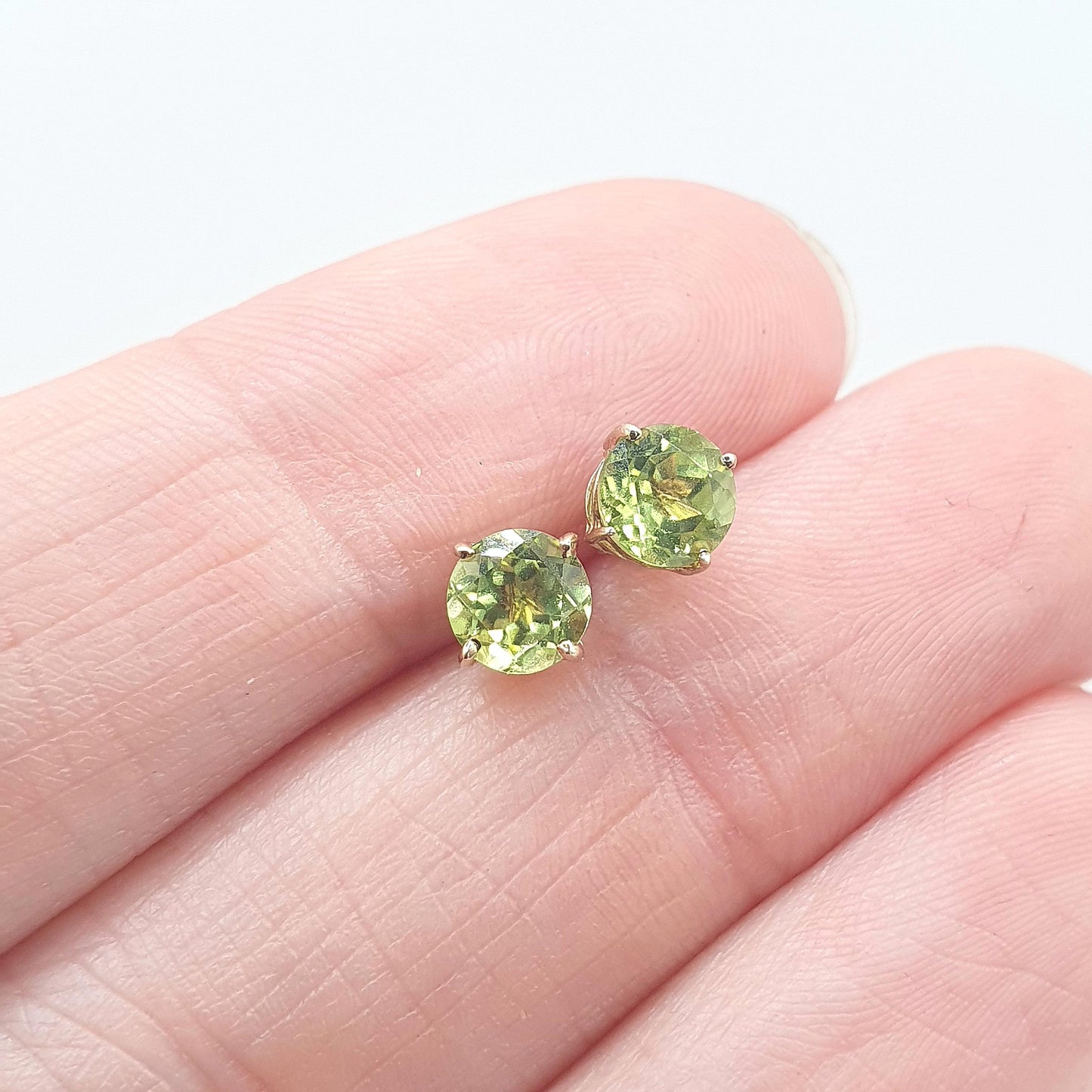 Vintage 9ct Gold Peridot Stud Earrings Olivine Gemstone Green Solid 9k 9kt Round Cut August Birthstone Womens Jewelry Jewellery Mens