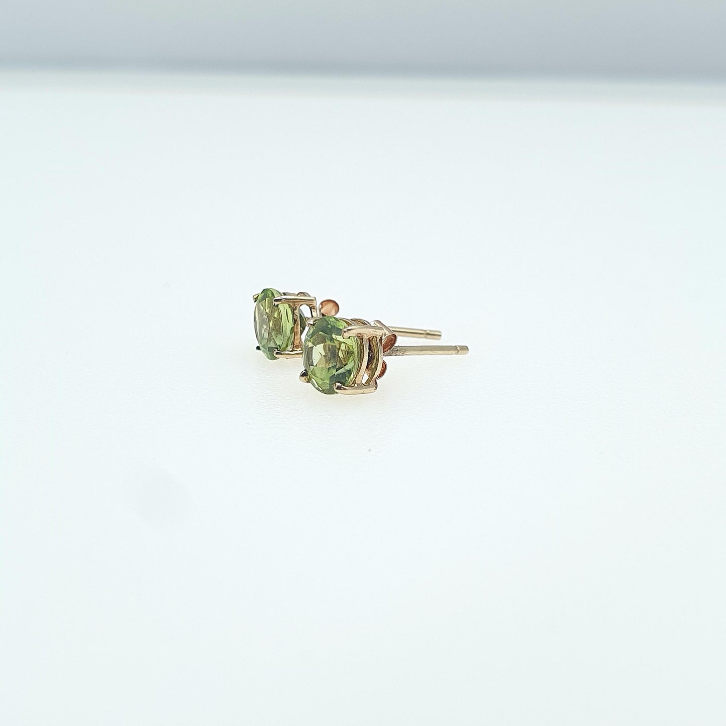 Vintage 9ct Gold Peridot Stud Earrings Olivine Gemstone Green Solid 9k 9kt Round Cut August Birthstone Womens Jewelry Jewellery Mens