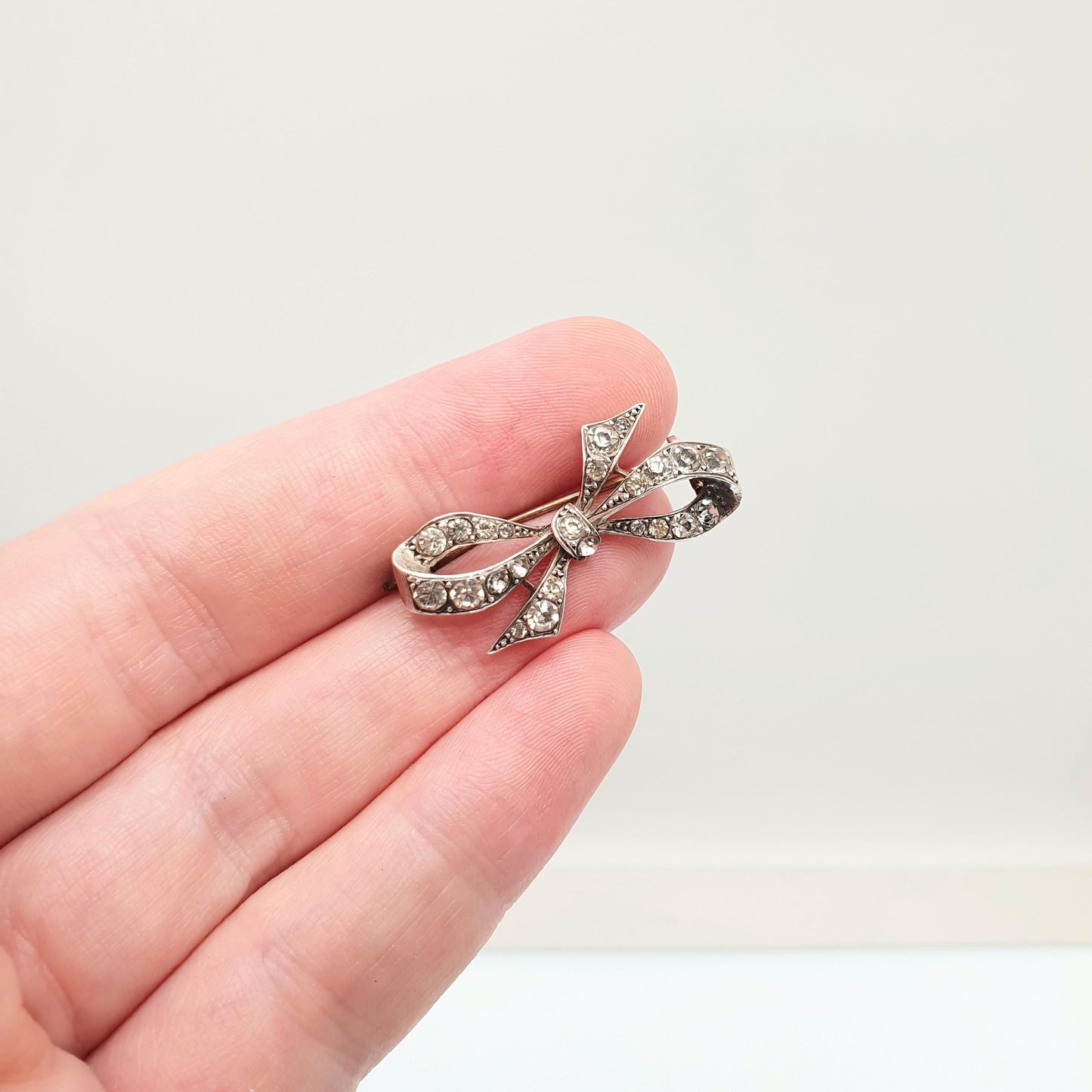 Antique Victorian Paste Sterling Silver Bow Brooch PARISIAN DIAMOND COMPANY Ribbon Diamond Pastes 1800s Womens Jewelry Jewellery Vintage