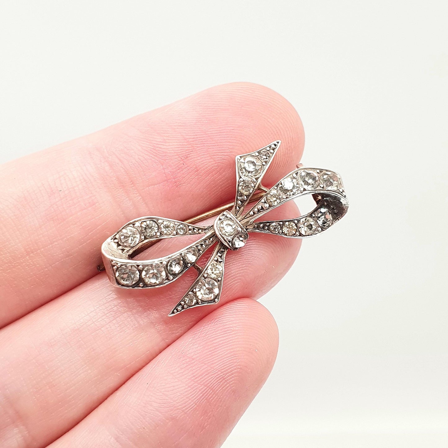 Antique Victorian Paste Sterling Silver Bow Brooch PARISIAN DIAMOND COMPANY Ribbon Diamond Pastes 1800s Womens Jewelry Jewellery Vintage
