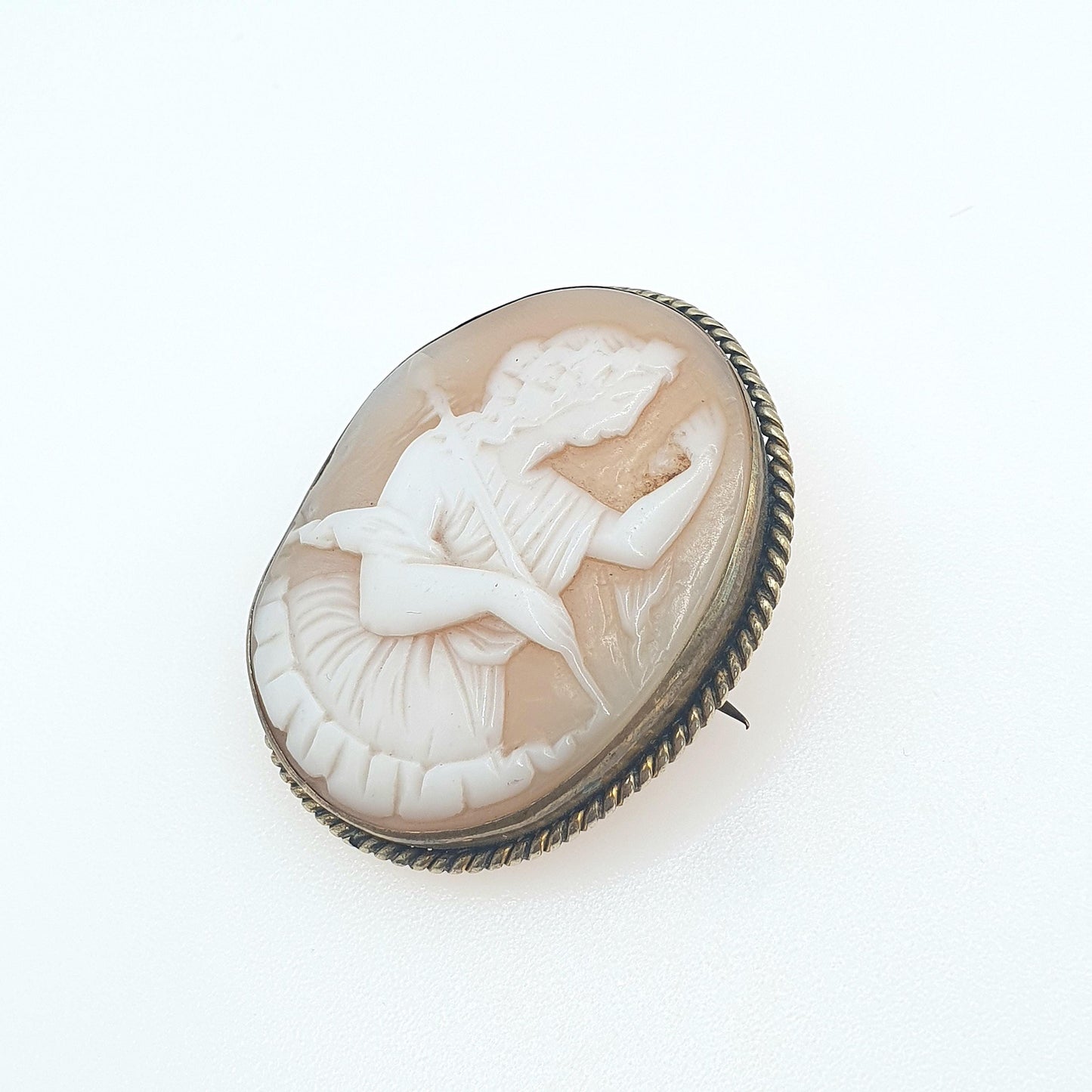 Antique Victorian Hera Cameo Brooch Greek Goddess Queen of the Gods Gold Tone Base Metal Hand Carved Shell Vintage Jewelry Jewellery Womens