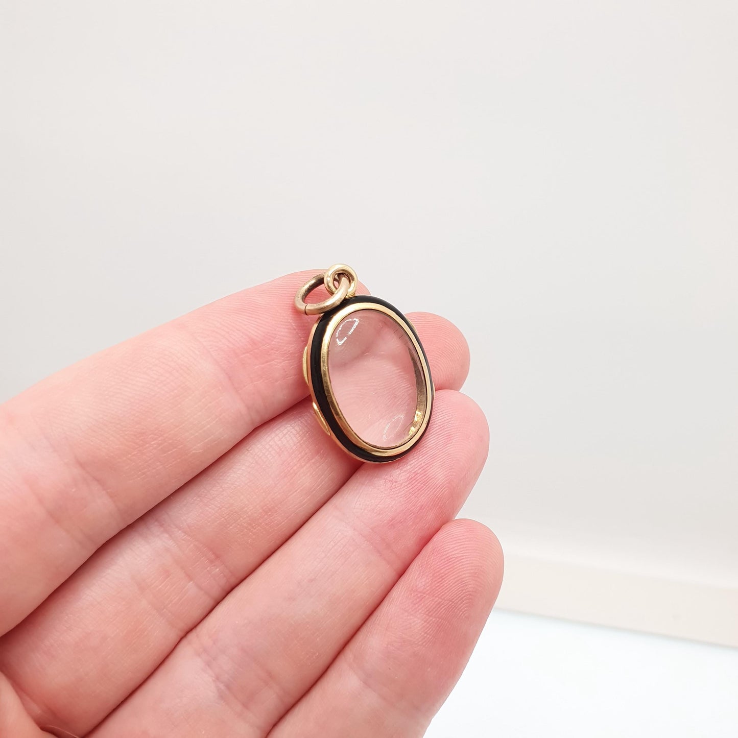 Antique Victorian 14k Gold Locket Black Enamel Double Sided Glass Solid 14kt 585 All Gold Small Oval Necklace Pendant Vintage