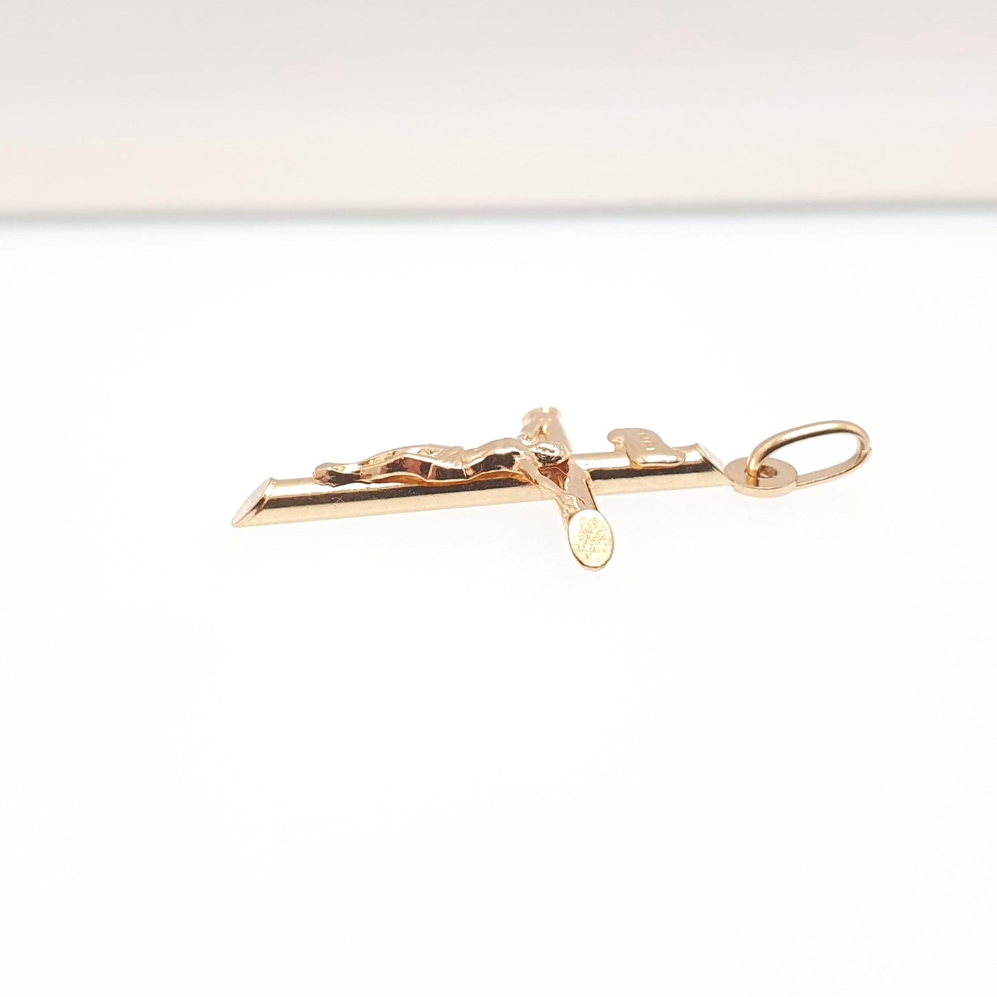 Vintage 9k 9ct Gold Jesus On The Cross Crucifix Necklace Pendant Italy INRI Solid 375 Christian Religious Mens Womens Jewelry Jewellery