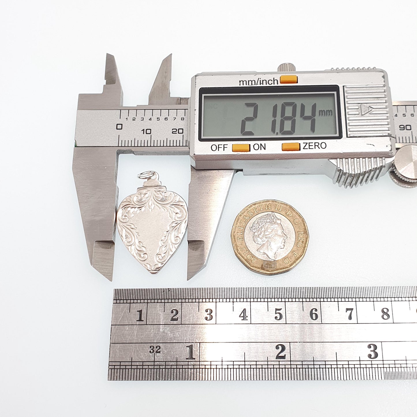 Antique Sterling Silver Locket Art Deco Heart Shape Geometric Pattern Arrow Necklace Pendant 1920s Picture Photo Jewelry Vintage Jewellery