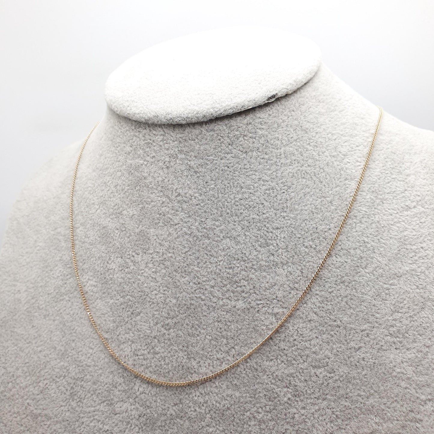 Vintage 9k 9ct Gold Chain Necklace Curb Link Yellow 45cm 17.7" 1.74g Solid 375 9 Carat Retro Fine Mens Womens Jewelry Jewellery