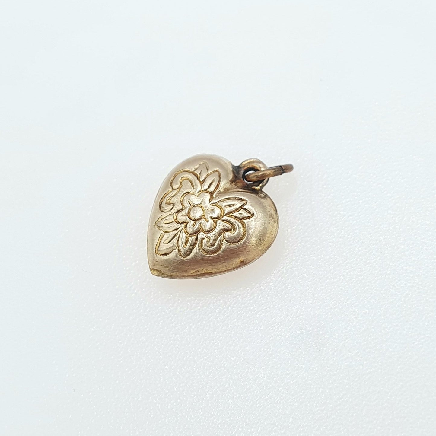 Antique Victorian Rolled Gold Heart Pendant Charm Flower Embossed Gold Filled Love Gift Sweet Womens Jewelry Vintage Jewellery