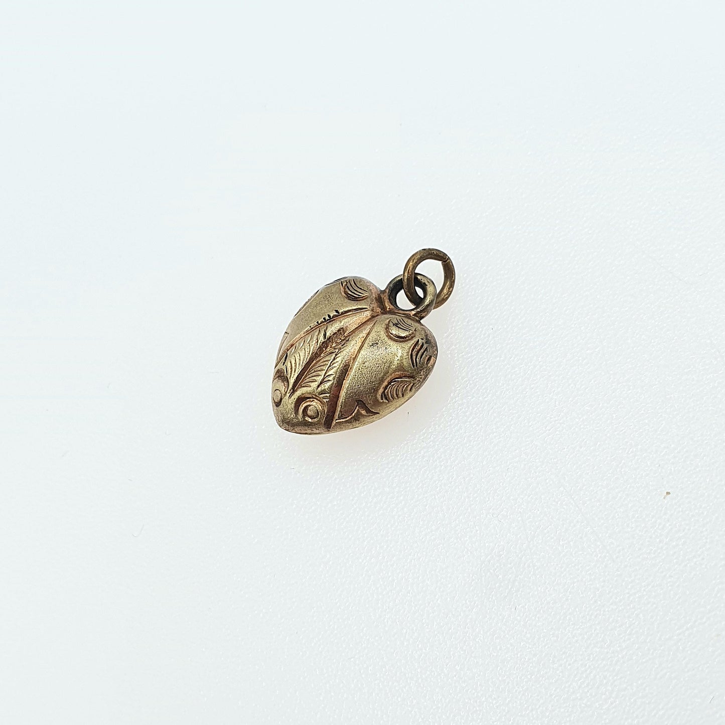 Antique Victorian Rolled Gold Heart Pendant Charm Geometric Gold Filled Leaf Embossed Love Gift Sweet Womens Jewelry Vintage Jewellery
