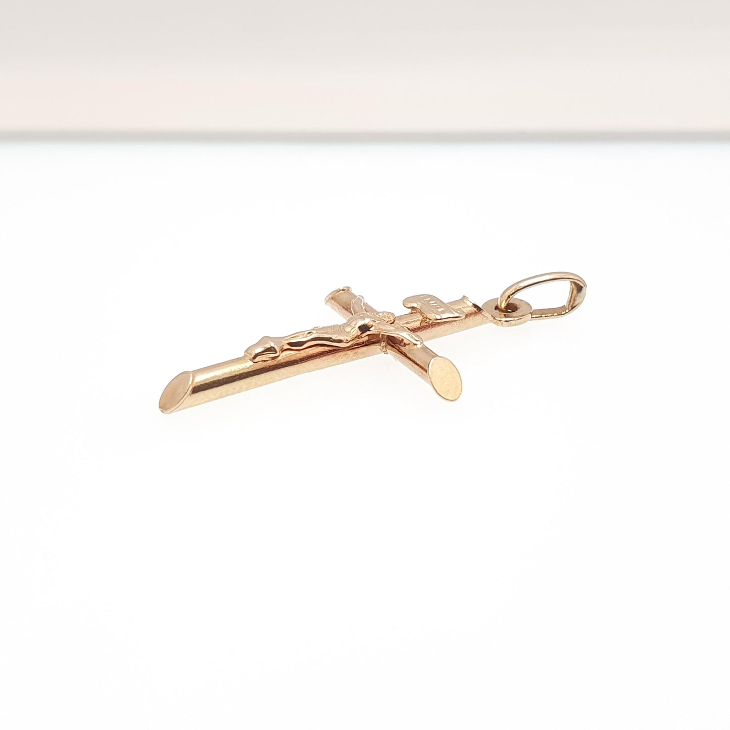 Vintage 9k 9ct Gold Jesus On The Cross Crucifix Necklace Pendant Italy INRI Solid 375 Christian Religious Mens Womens Jewelry Jewellery
