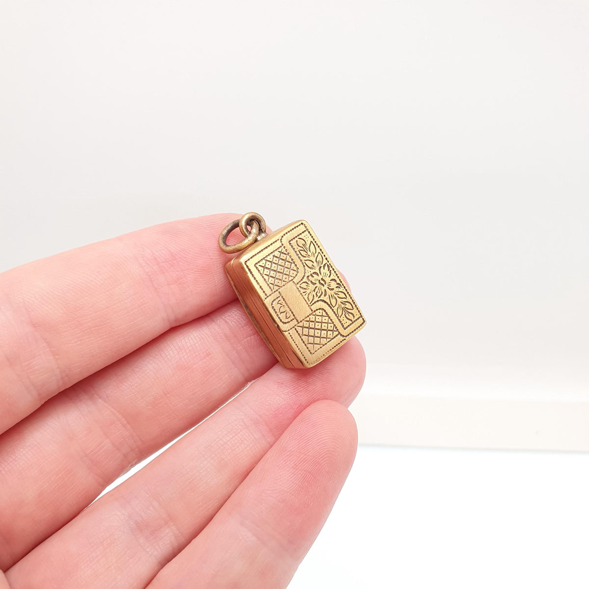 Antique Victorian Vinaigrette Pendant Necklace Gold Gilt Handmade Aromatic Genuine 1800s Vintage Jewellery Jewelry