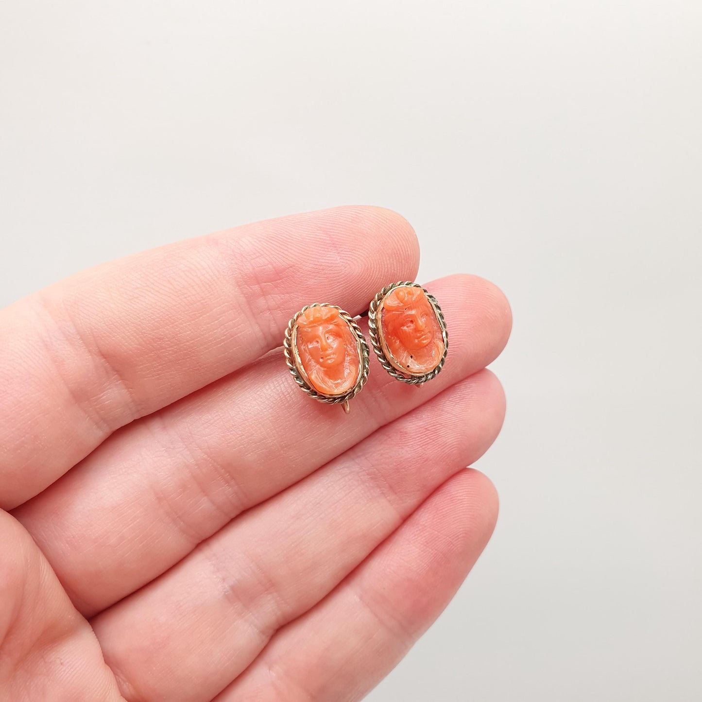 Antique 9ct Gold Coral Cameo Earrings Hand Carved Salmon Orange Solid 9k 375 Victorian Screw Back Elegant Womens Jewelry Jewellery