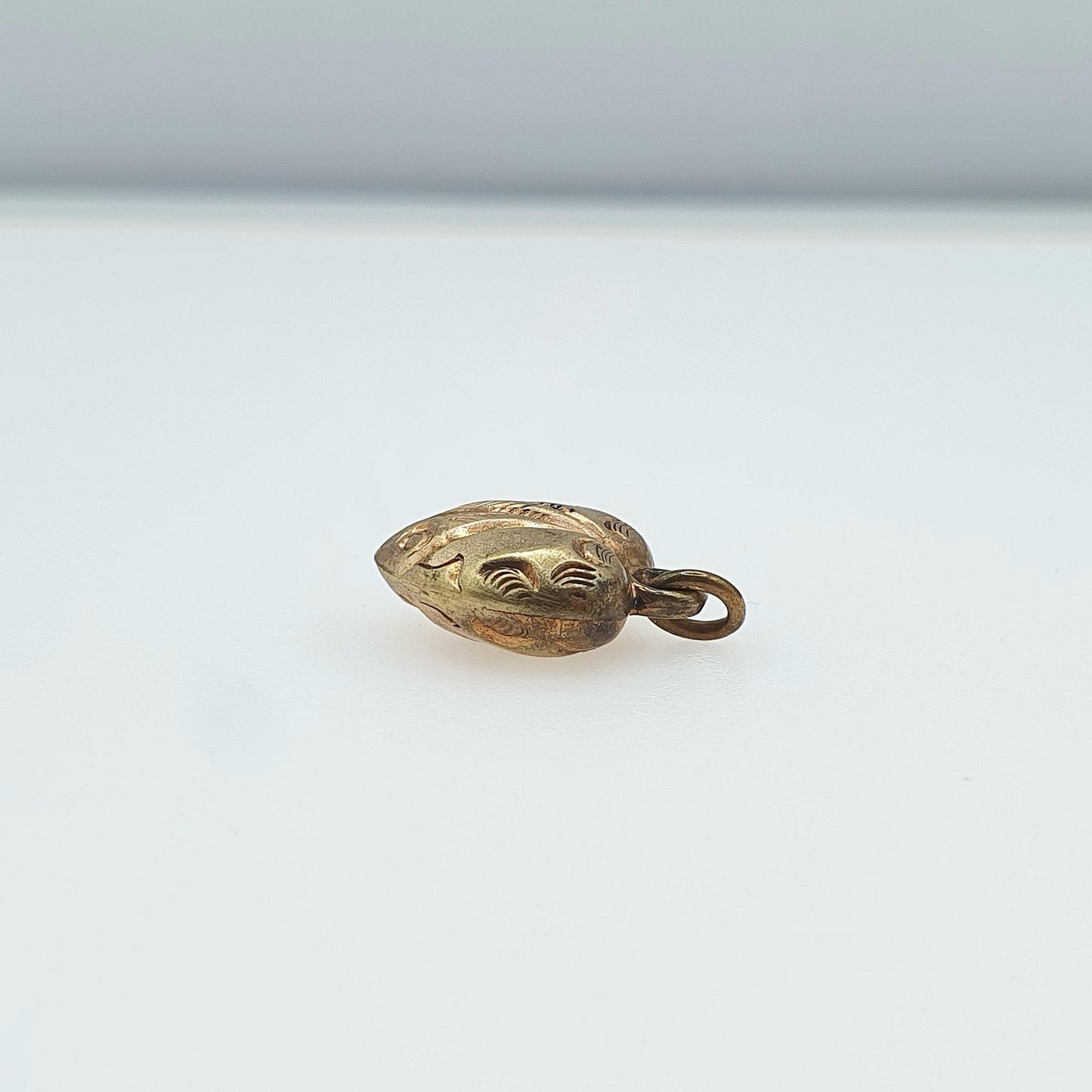 Antique Victorian Rolled Gold Heart Pendant Charm Geometric Gold Filled Leaf Embossed Love Gift Sweet Womens Jewelry Vintage Jewellery