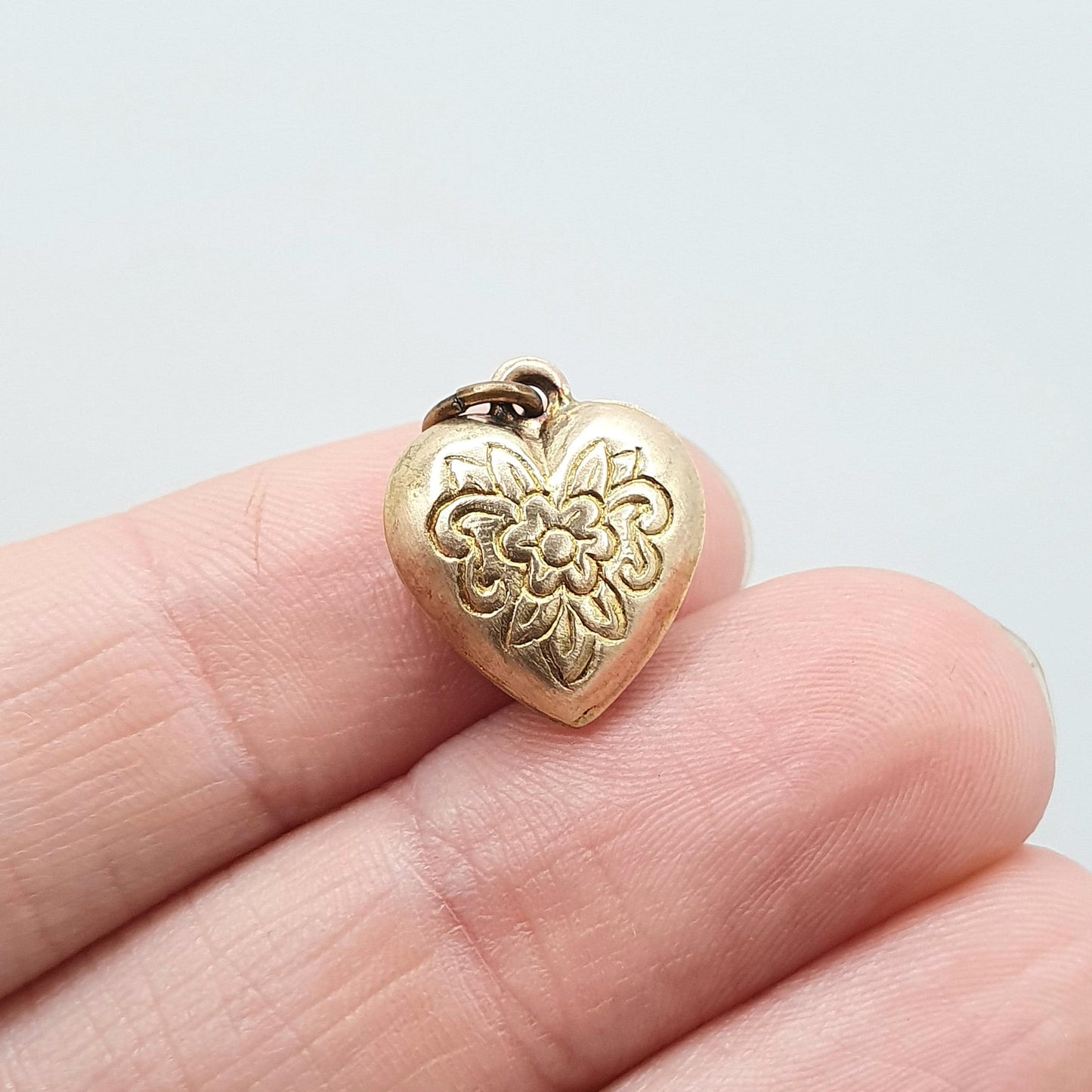 Antique Victorian Rolled Gold Heart Pendant Charm Flower Embossed Gold Filled Love Gift Sweet Womens Jewelry Vintage Jewellery