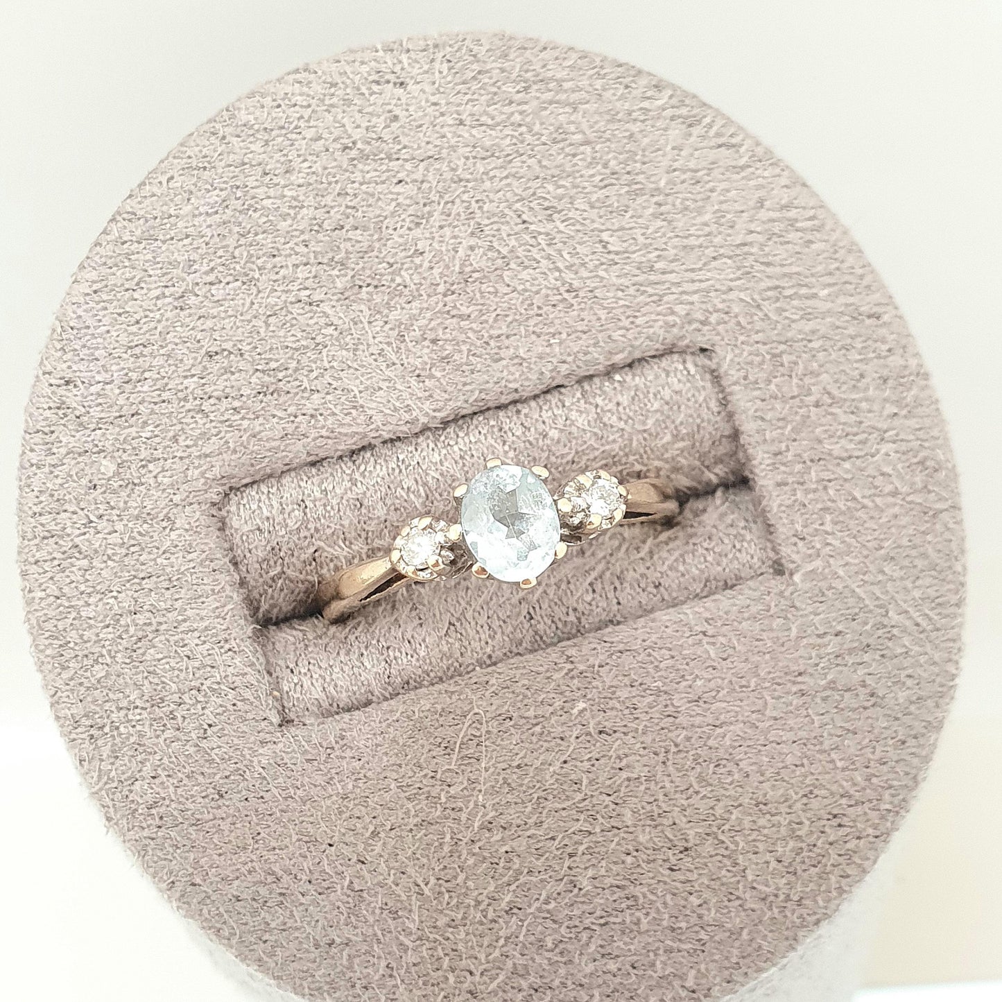 Vintage 9ct 9k Gold Aquamarine Ring Diamond Trilogy Solid 375 Oval Cut Cyan Blue Genuine Real Retro Ladies Womens Jewelry Jewellery