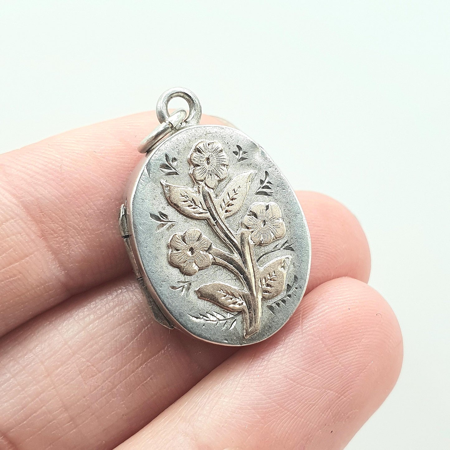 Antique Victorian Sterling Silver Locket 1899 Hallmark Rose Gold Flowers Oval Pendant Necklace Photo Vintage Jewelry Jewellery