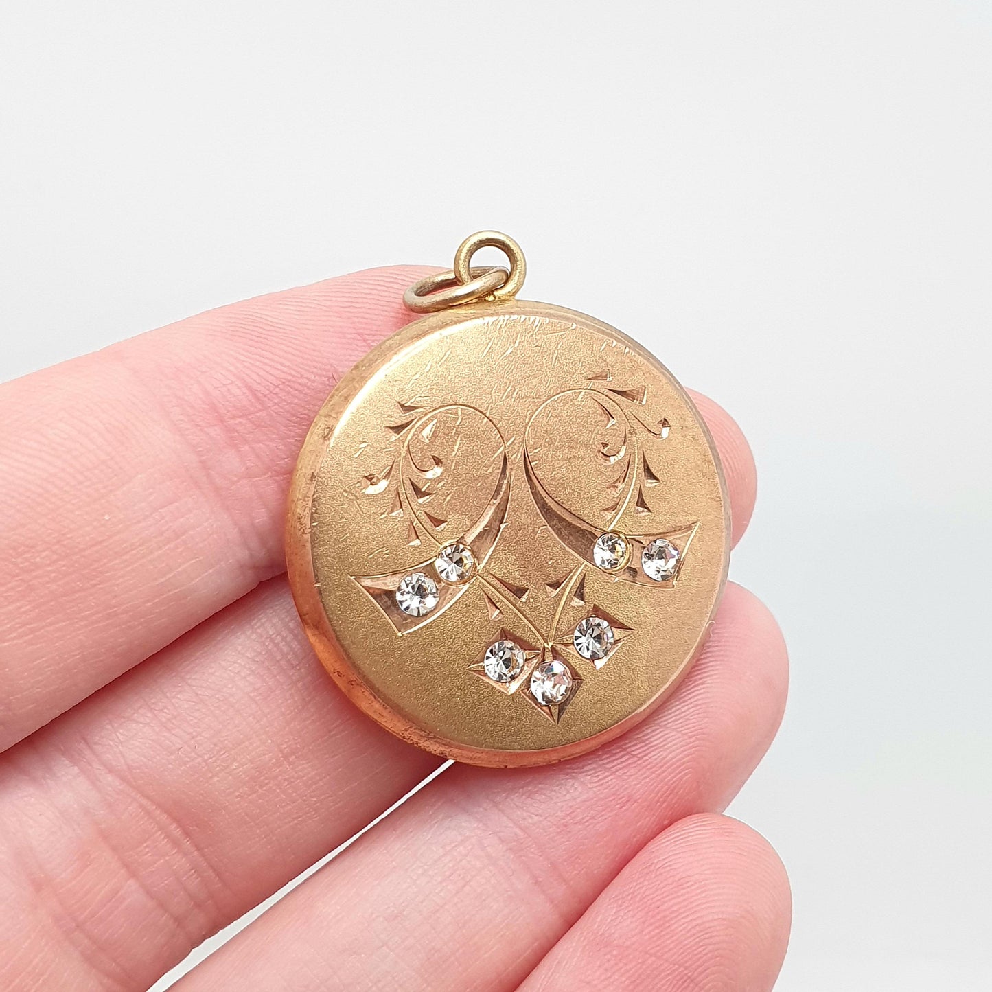 Antique Rolled Gold Diamond Paste Locket Heart Engraved Centre Love Romantic Gold Filled Photo Womens Vintage Jewelry Jewellery