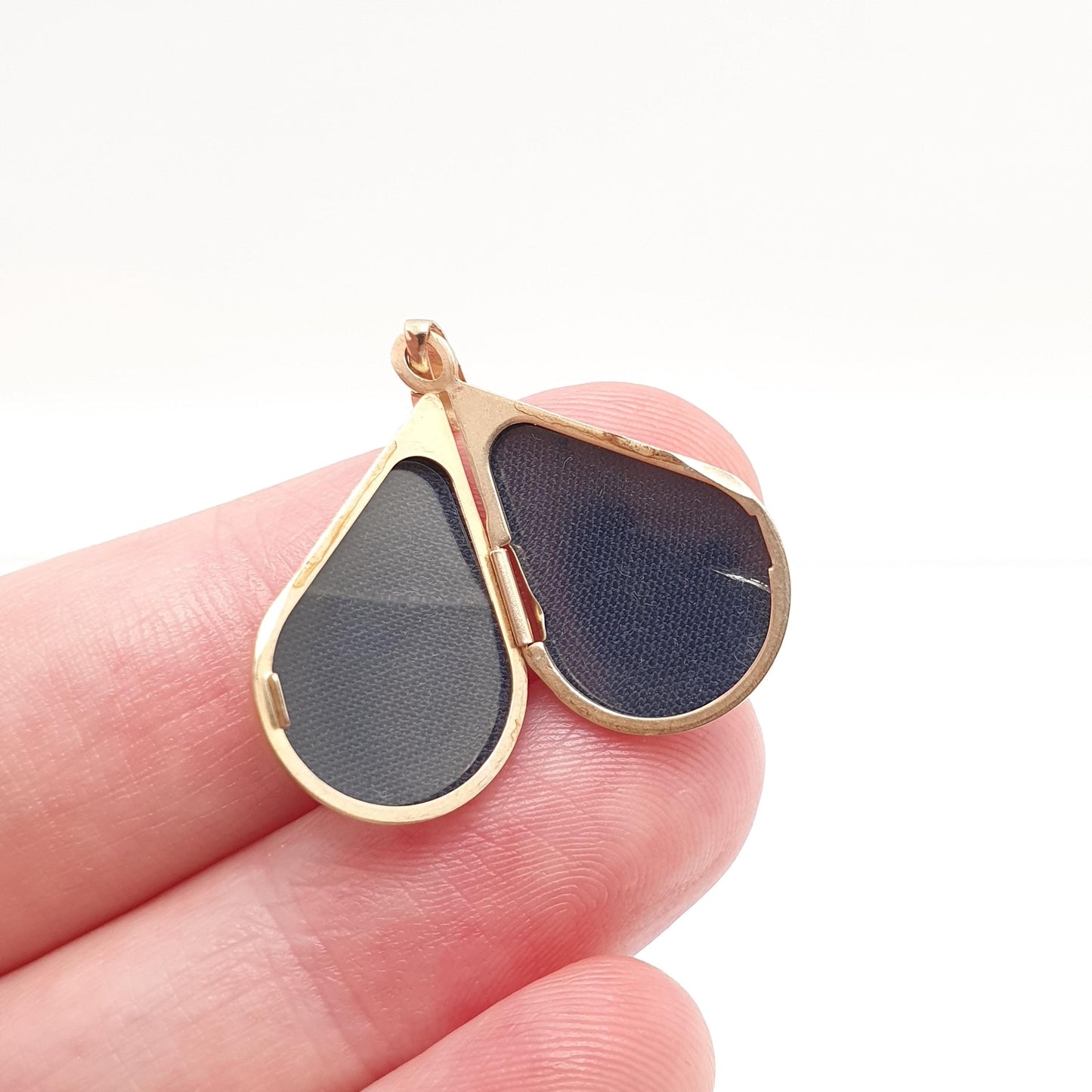 Vintage Solid 9ct 9k Gold Locket Teardrop Pear All 375 9 Carat Gold Flower Embossed Necklace Photo Picture Pendant