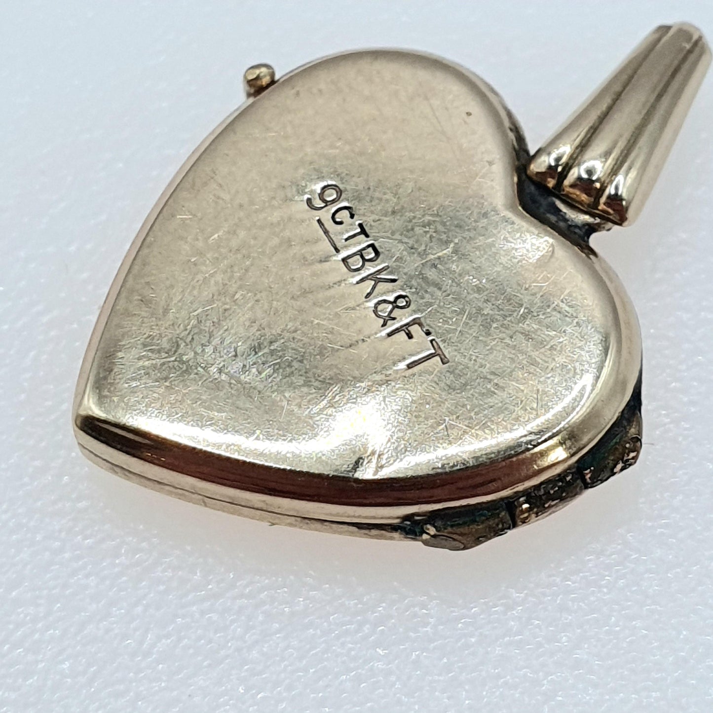 Old Vintage 9ct Gold Heart Locket Gyroscope 9k Back and Front Tiny Small Pattern Gift Necklace Jewelry Womens Mens Love Jewellery