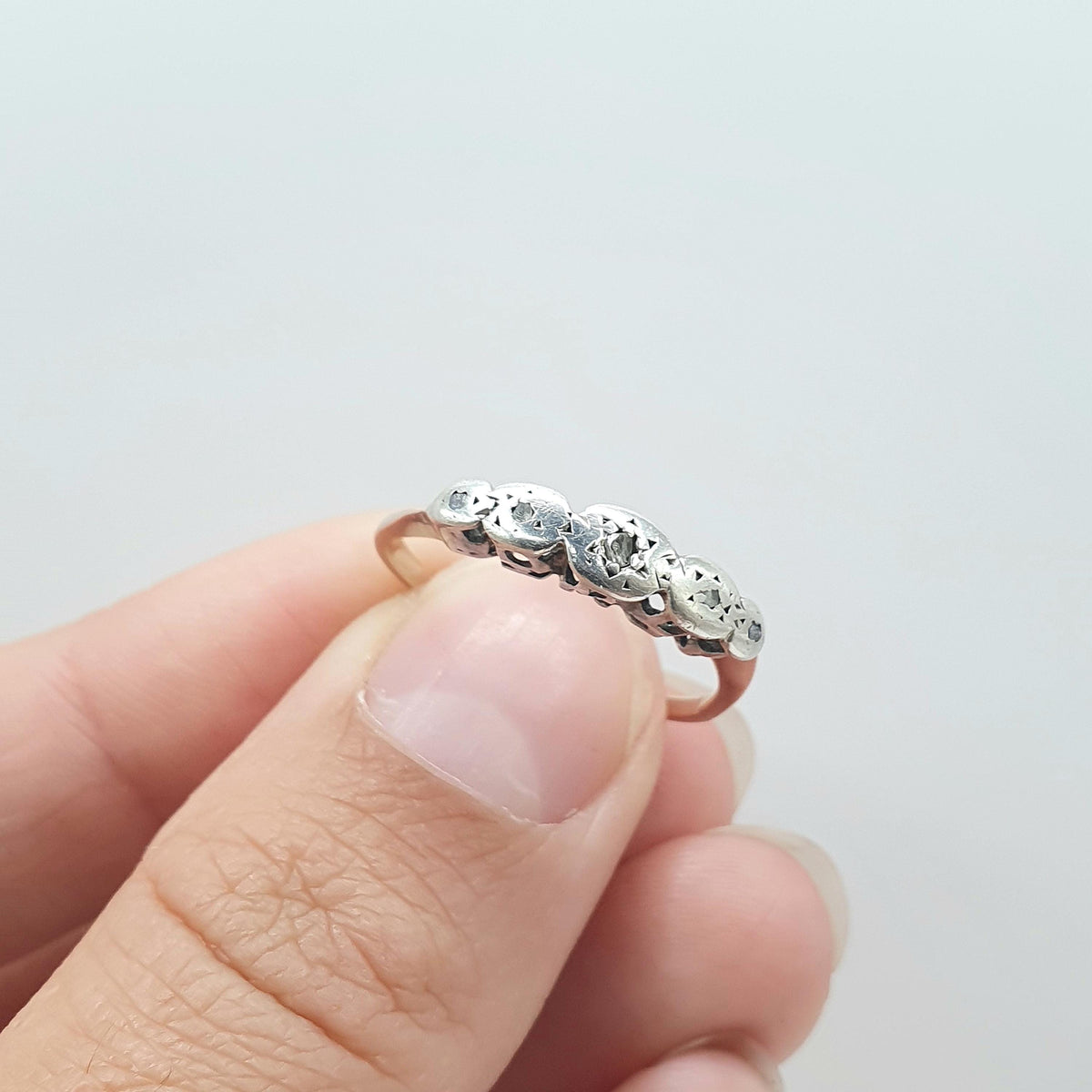 Antique 9ct Gold & Solid Silver Diamond Ring 5 Stone Genuine Real Diamonds Solid 9k Shank Vintage Womens Jewellery Jewelry UK P US 7.75