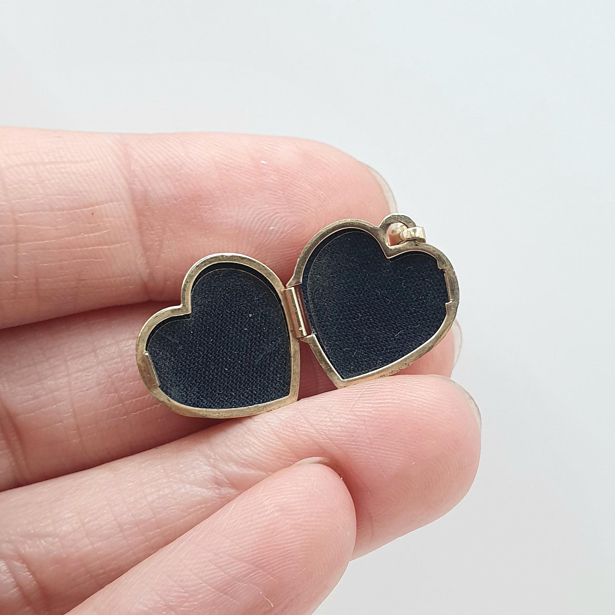 Vintage 9ct Gold "I LOVE YOU" Heart Locket All Solid 9k 9kt White Gold Flower Retro Gift Love Neckalce Womens Jewelry Jewellery