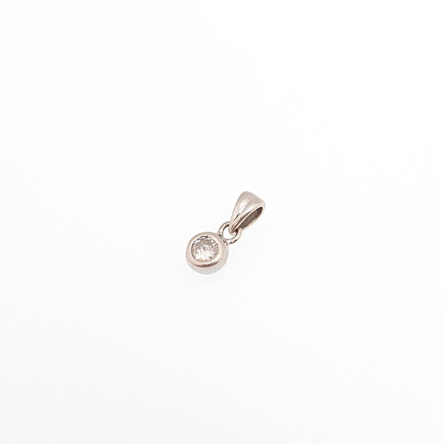 Vintage 9ct White Gold Diamond Pendant Solitaire Natural Gemstone Necklace Solid 9k 375 Tiny Small Jewelry Jewellery